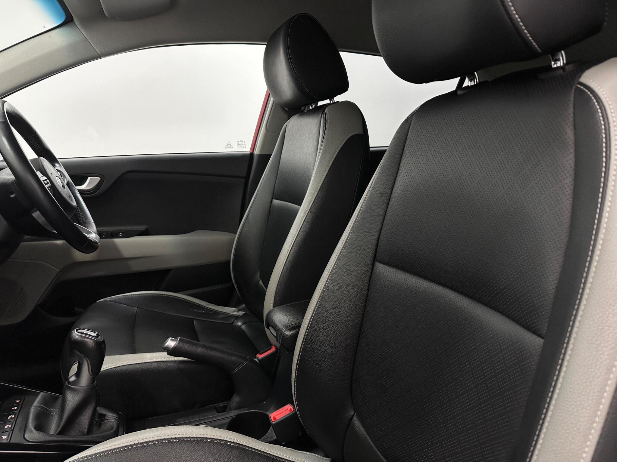 Kia Stonic view 34