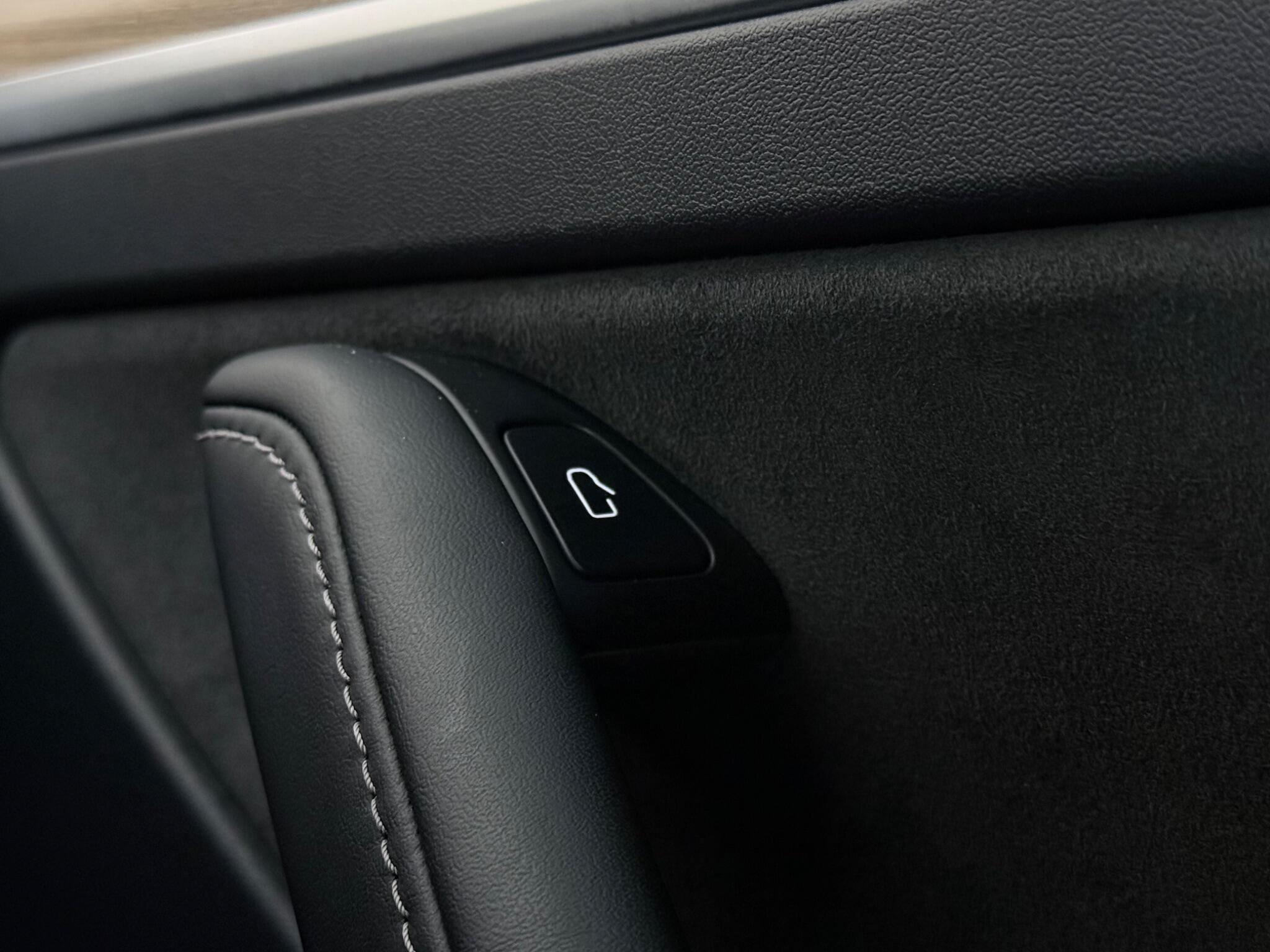Tesla Model 3 view 25