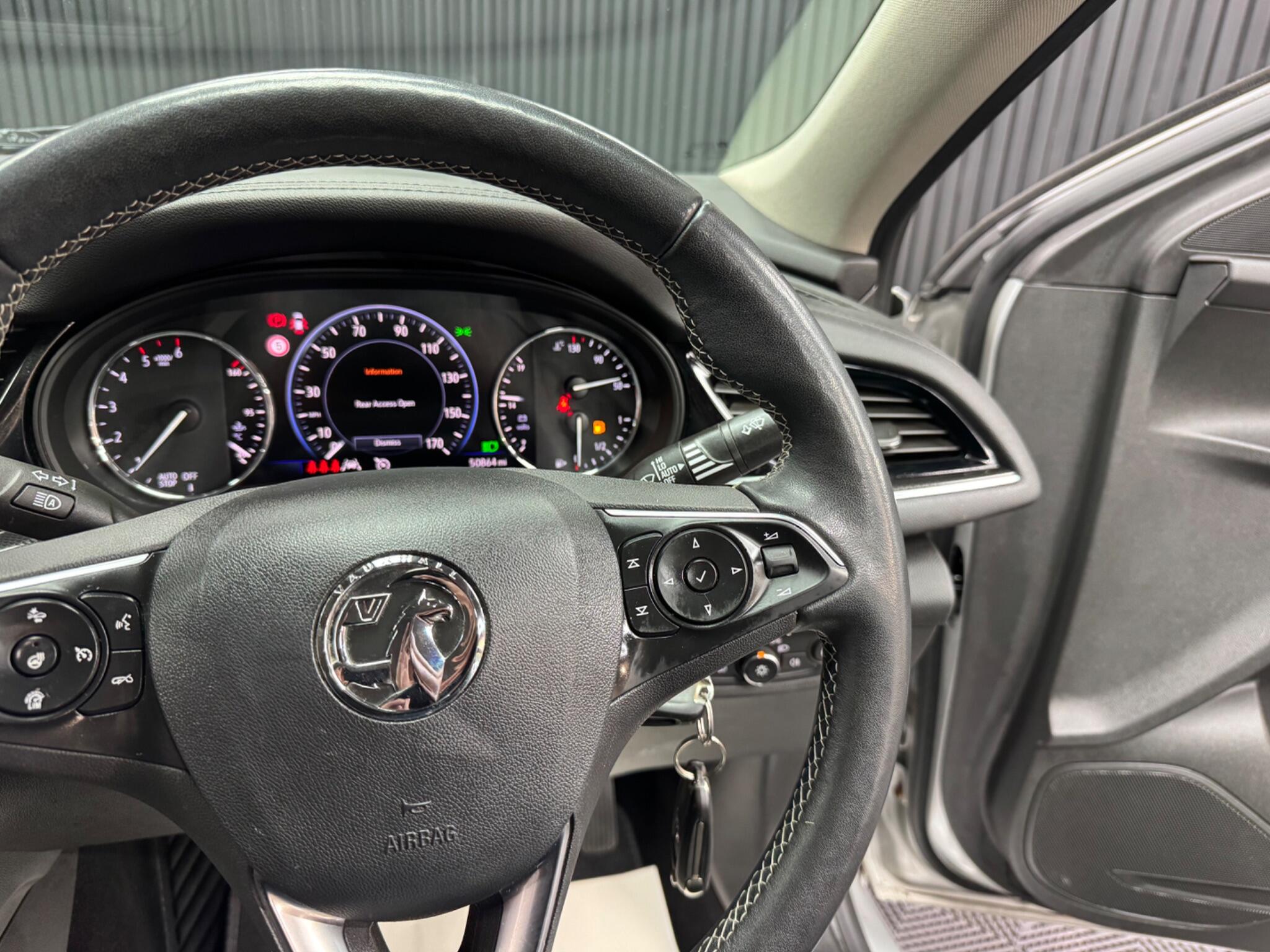 Vauxhall Insignia view 32