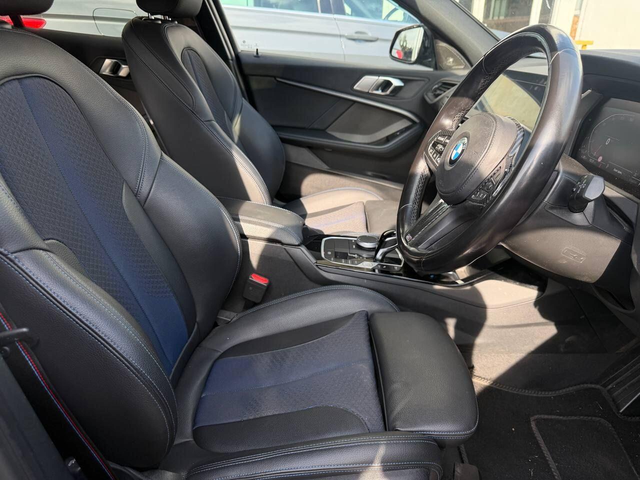 BMW 1 Series view 11