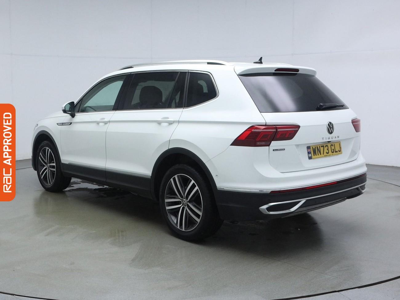 Volkswagen Tiguan Allspace view 4