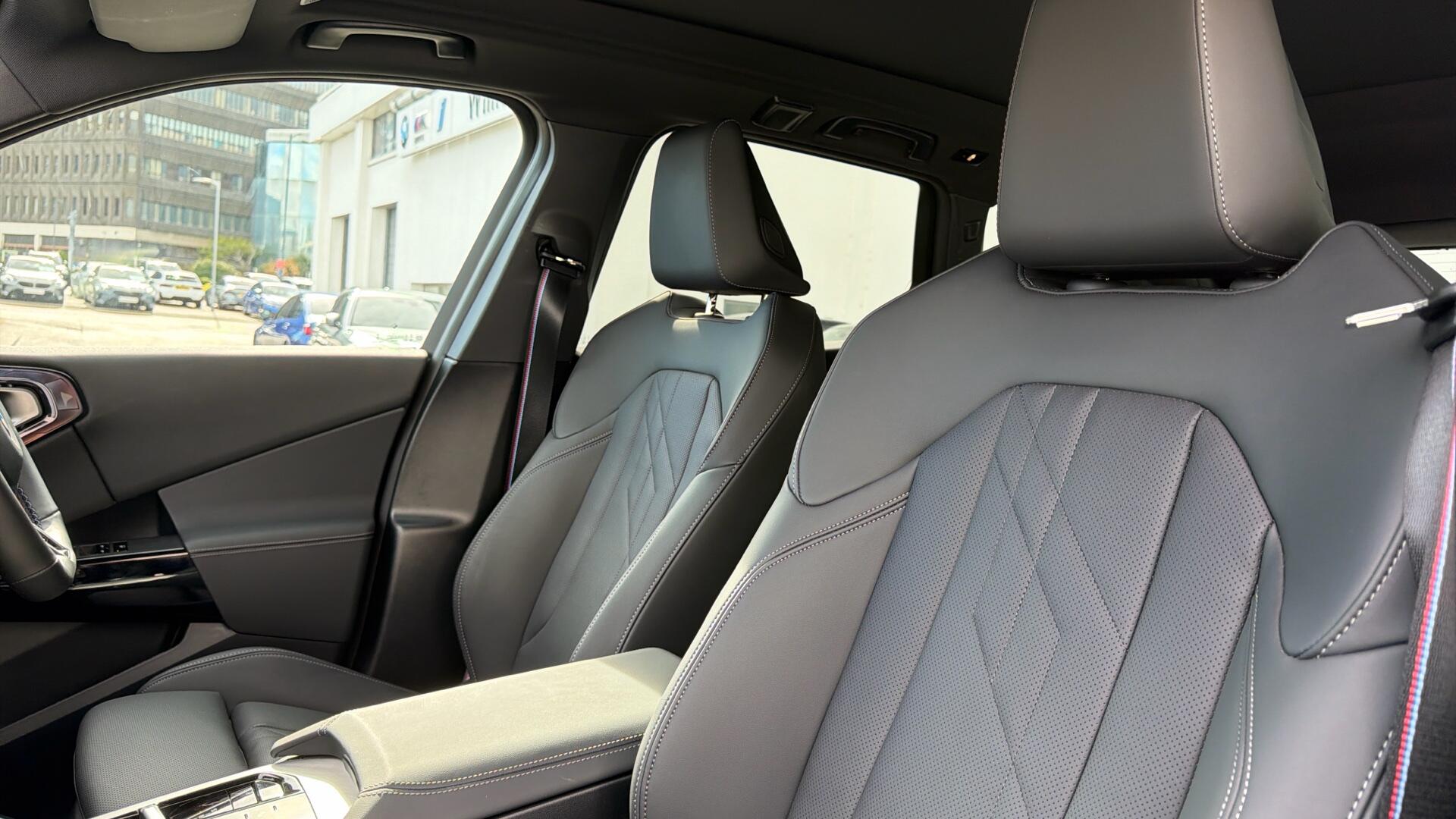 BMW X3 view 64