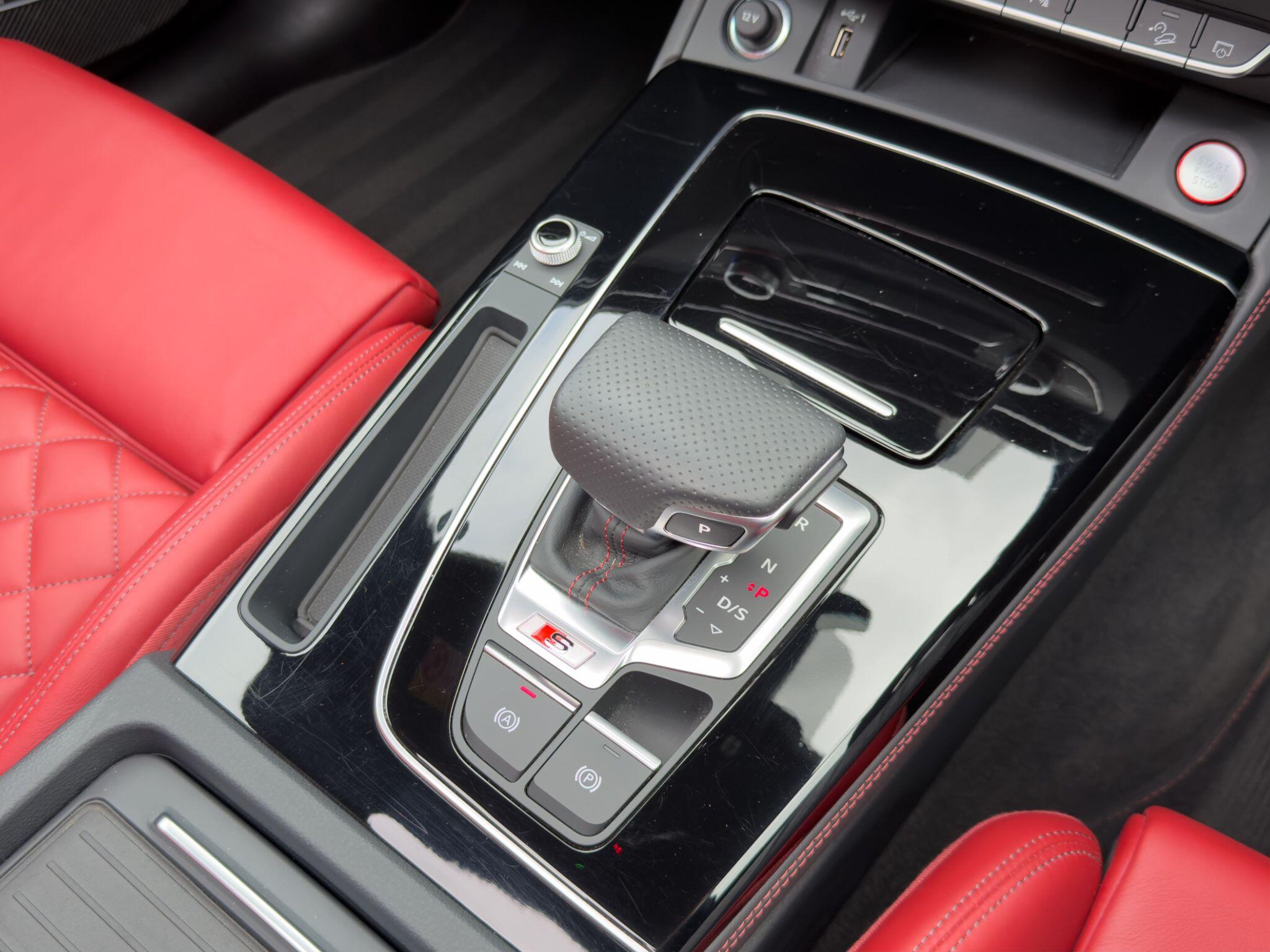 Audi Audi SQ5 view 25