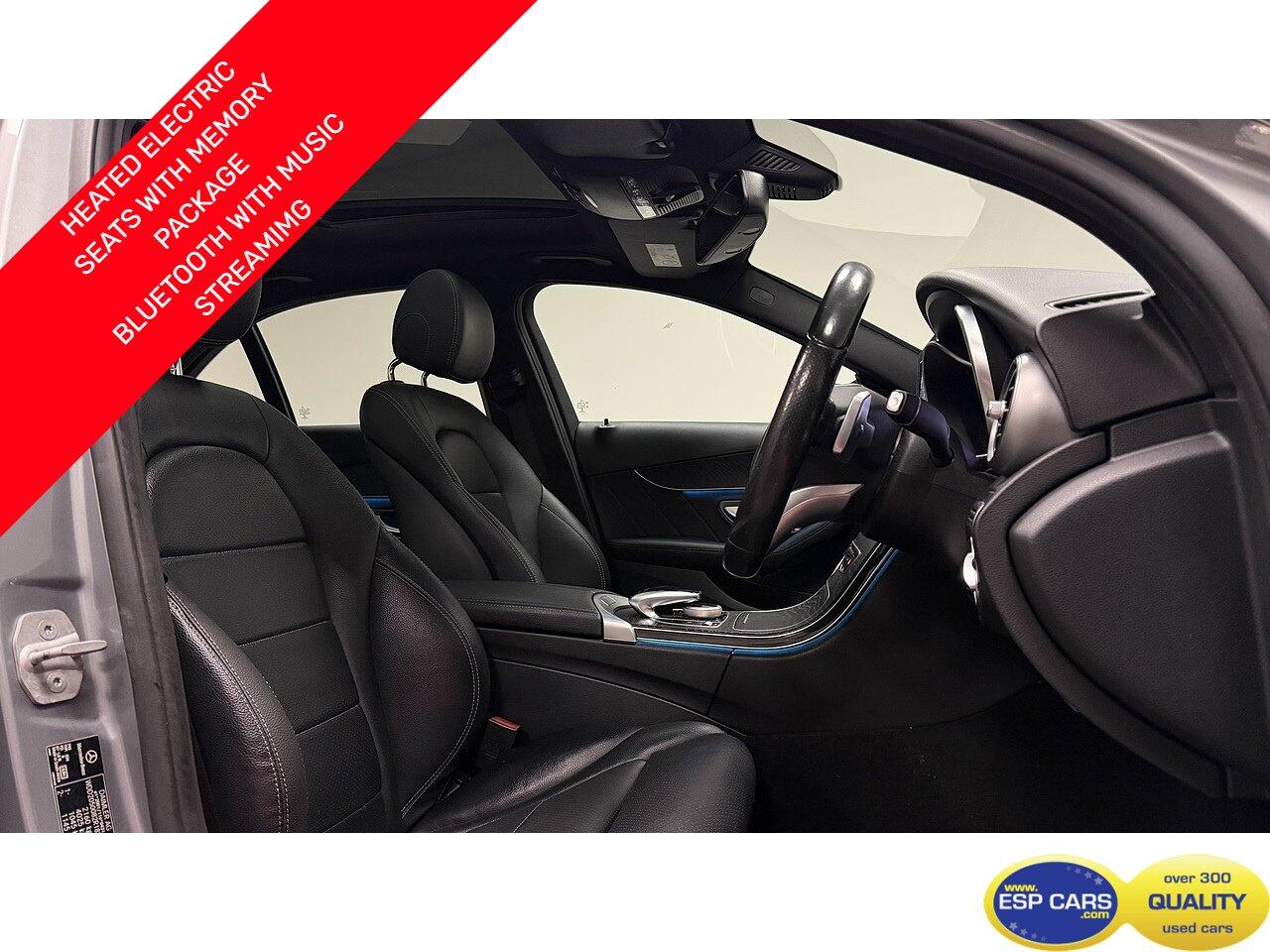 Mercedes-Benz C-Class view 3