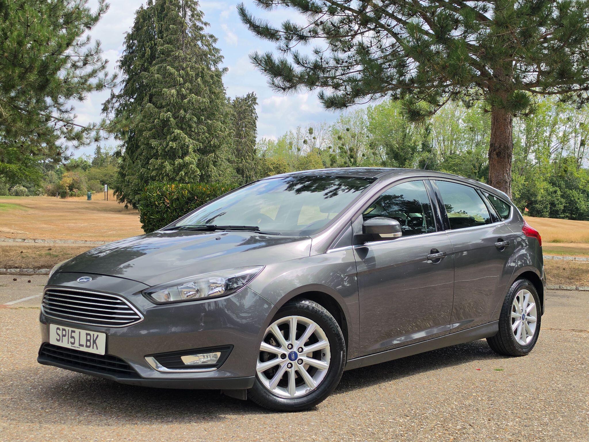 Ford Focus view 4