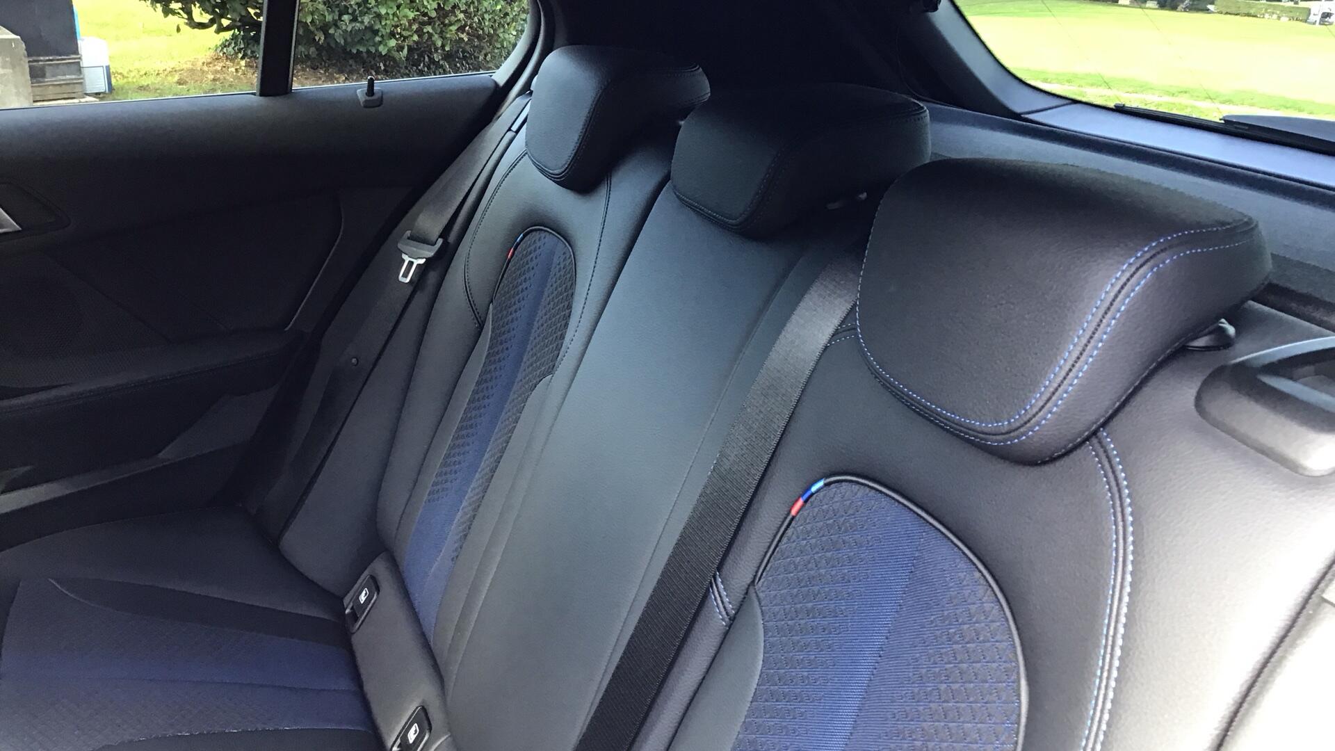 BMW 1 Series view 12
