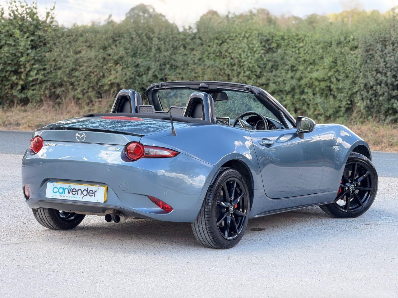 Mazda MX-5 view 6
