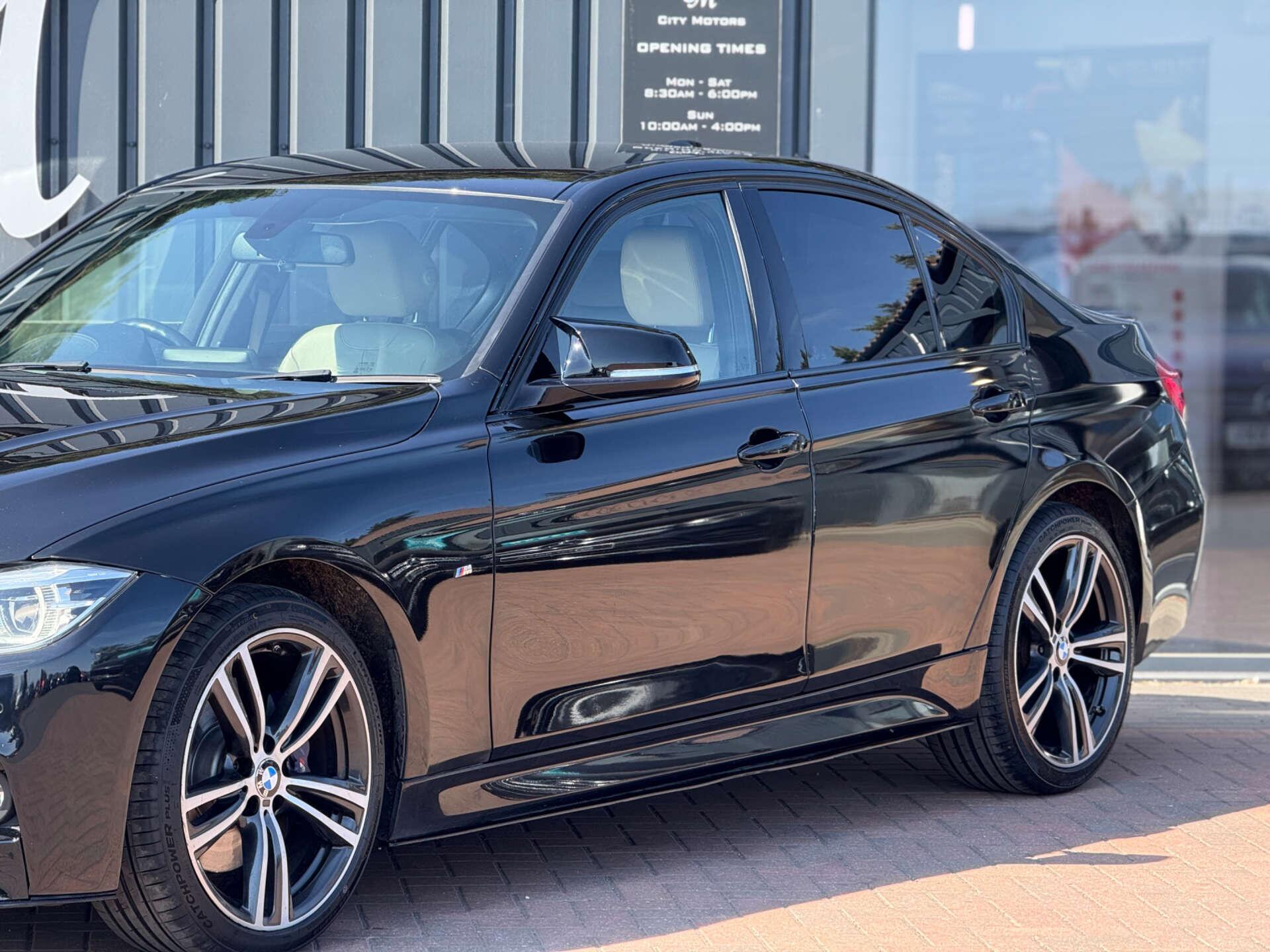 BMW 3 Series view 3