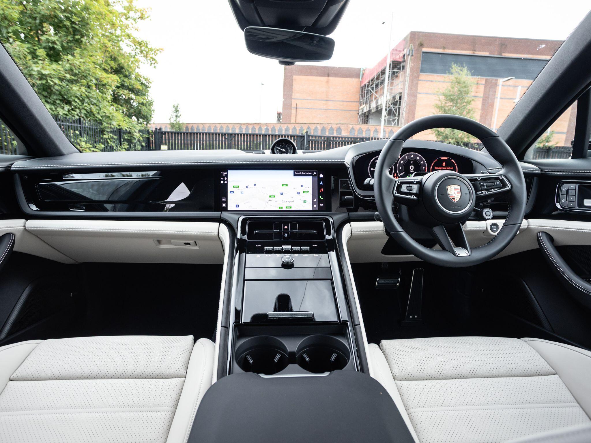 Porsche Panamera view 9