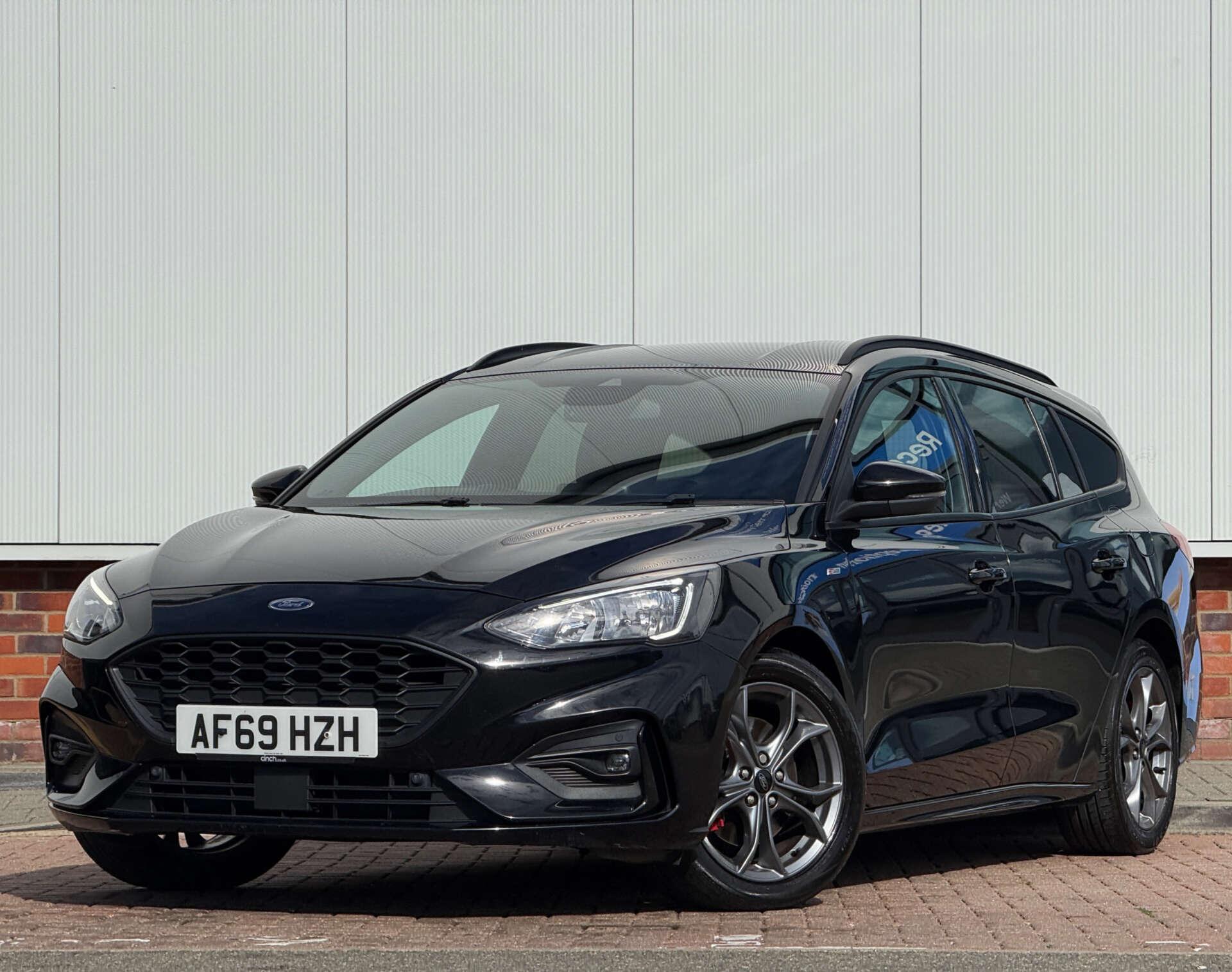 Ford Focus view 3