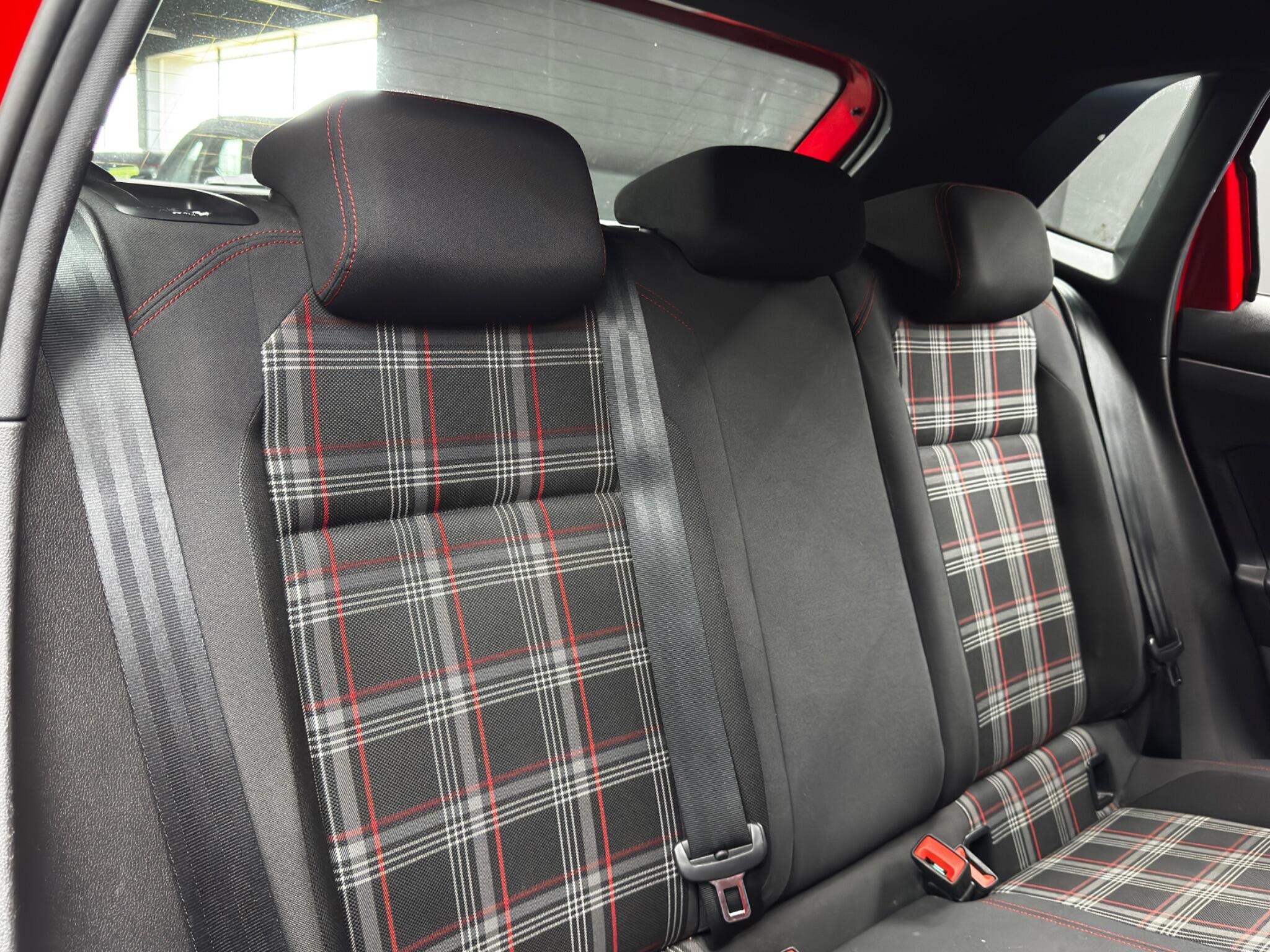 Volkswagen Polo view 14
