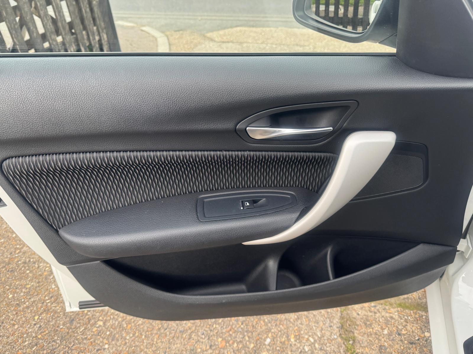 BMW 1 Series view 37