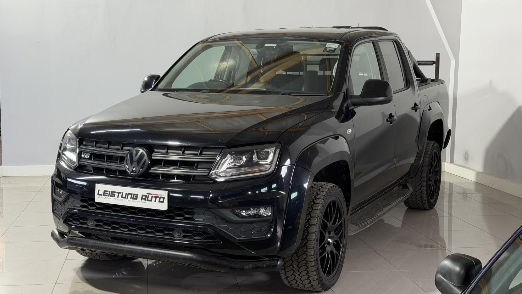 Volkswagen Amarok view 2