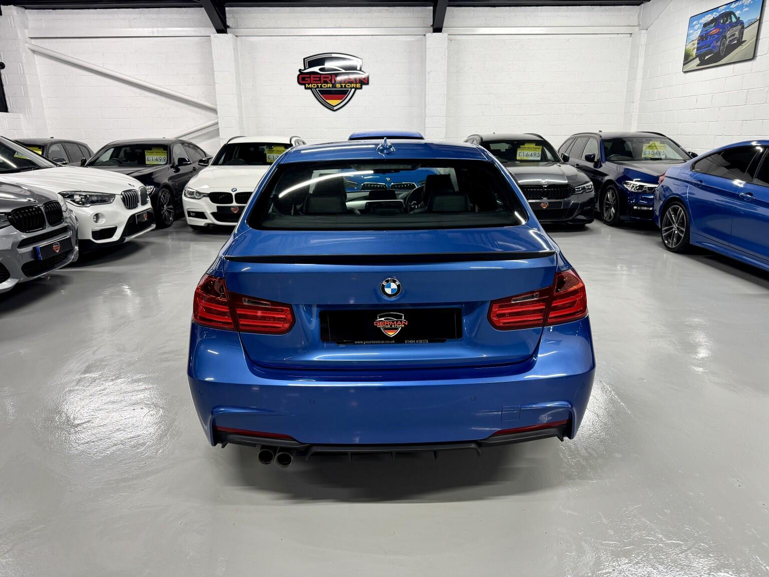 BMW 3 Series view 26