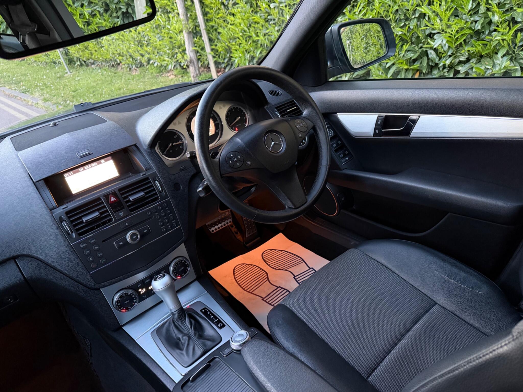 Mercedes-Benz C-Class view 17