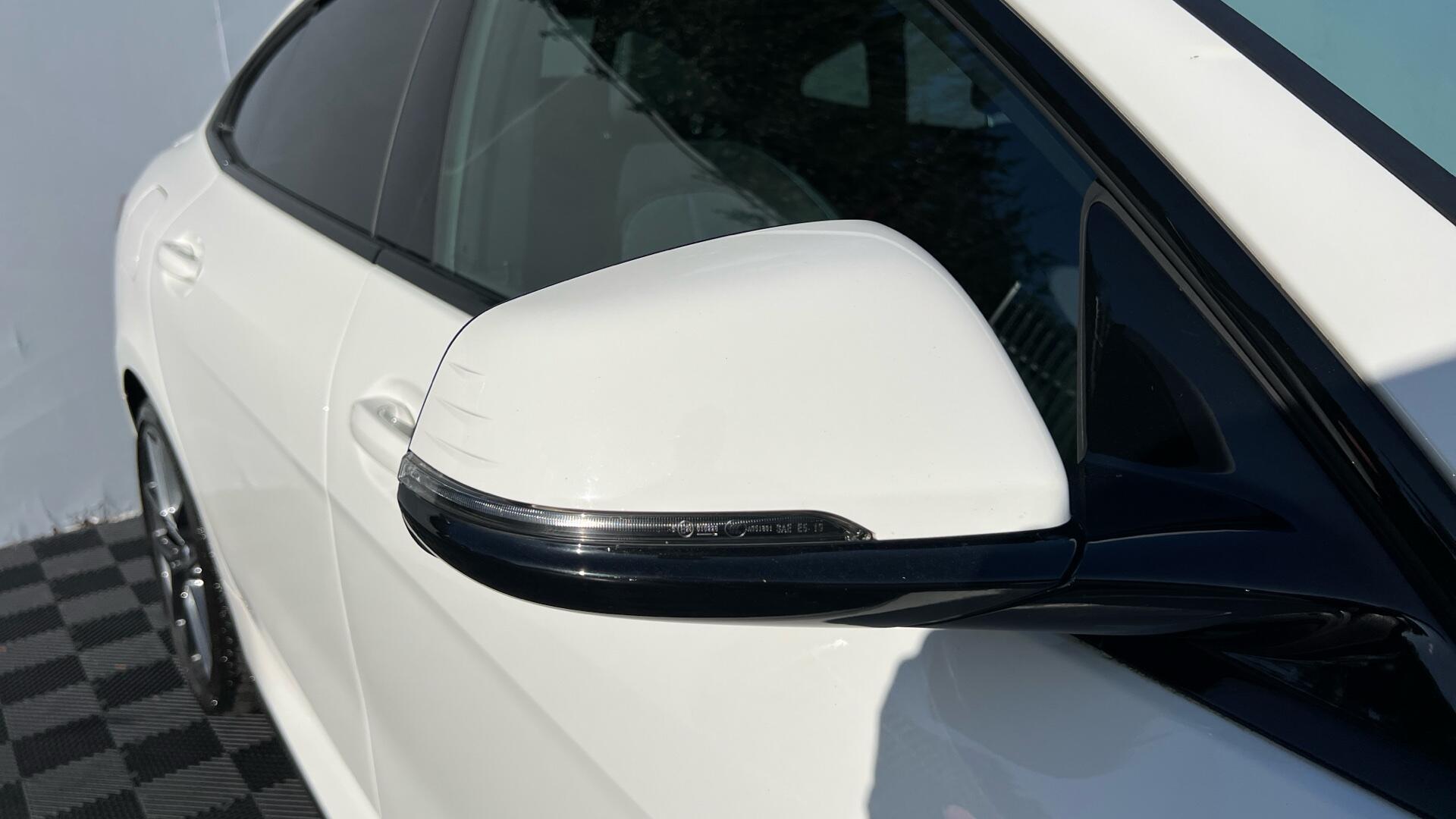 BMW 2 Series view 26