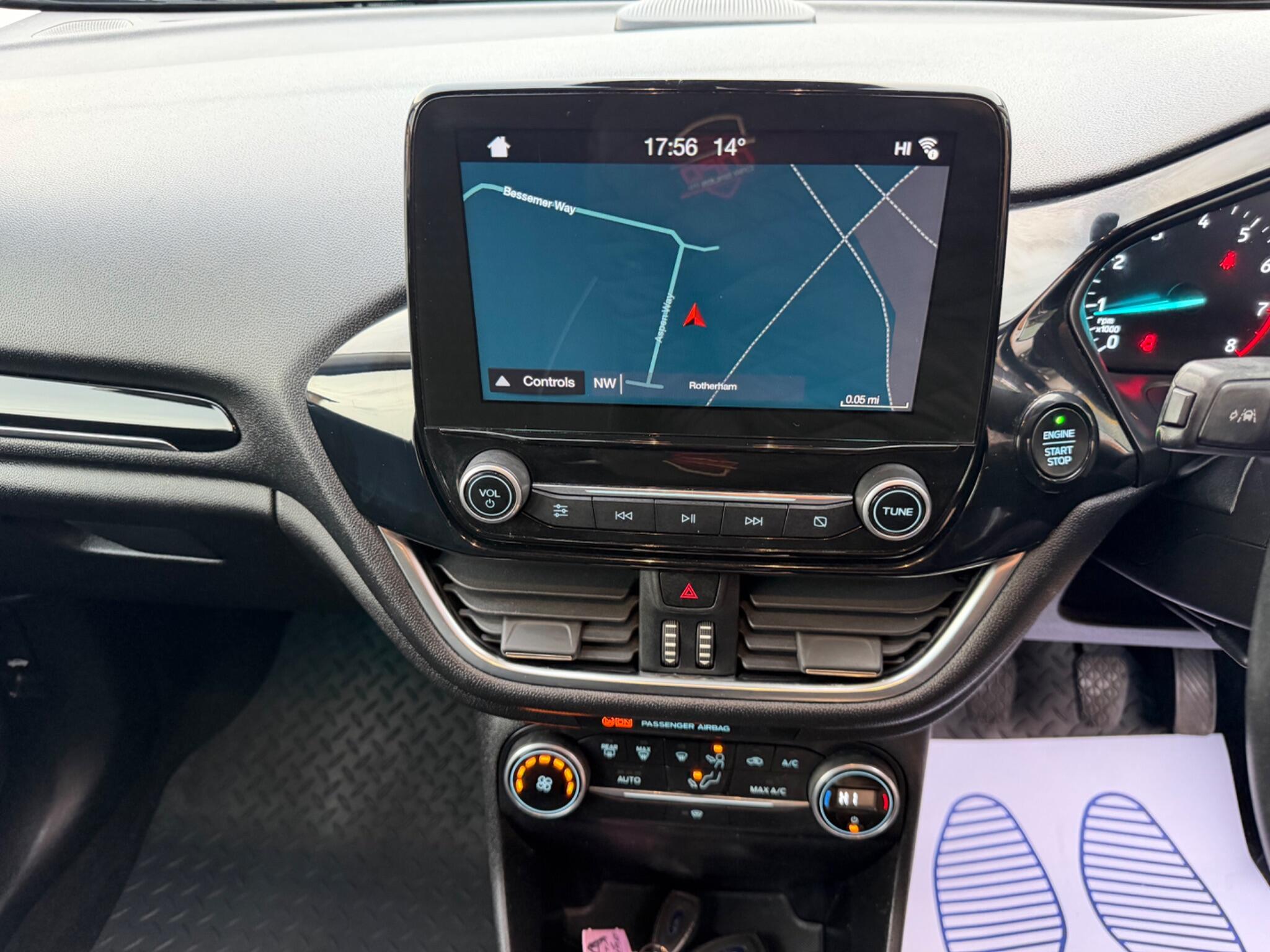 Ford Fiesta view 35