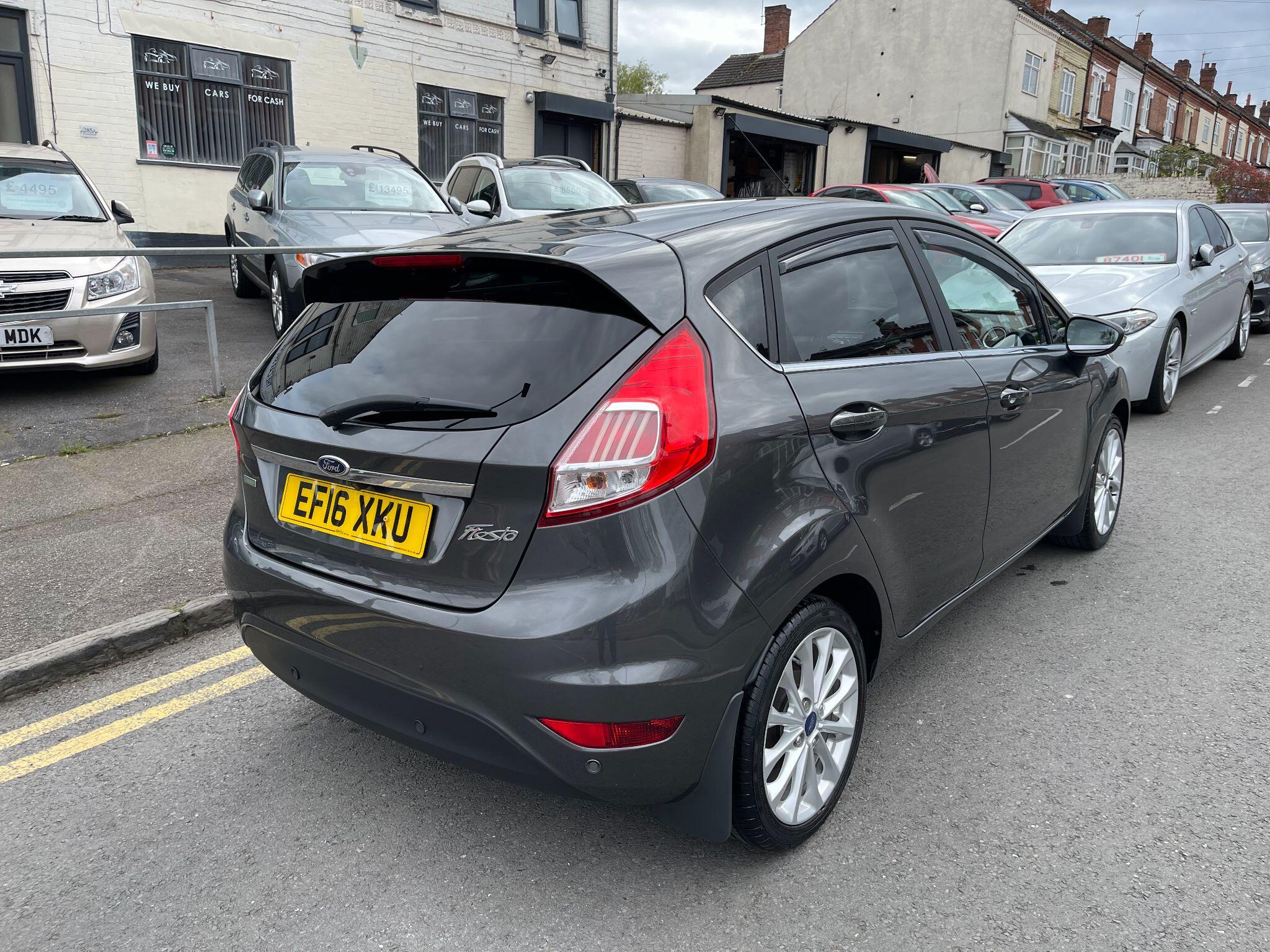 Ford Fiesta view 10