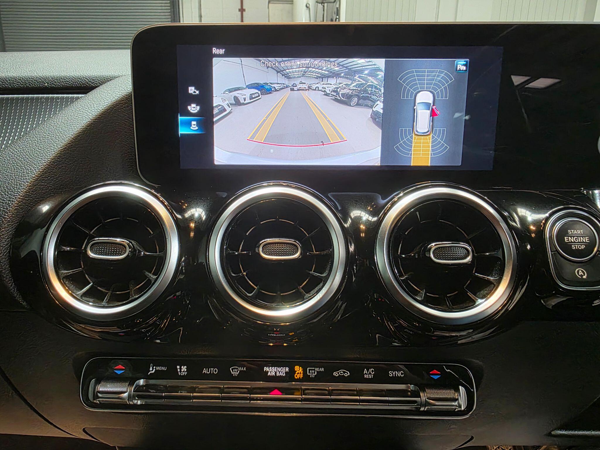 Mercedes-Benz B Class view 8