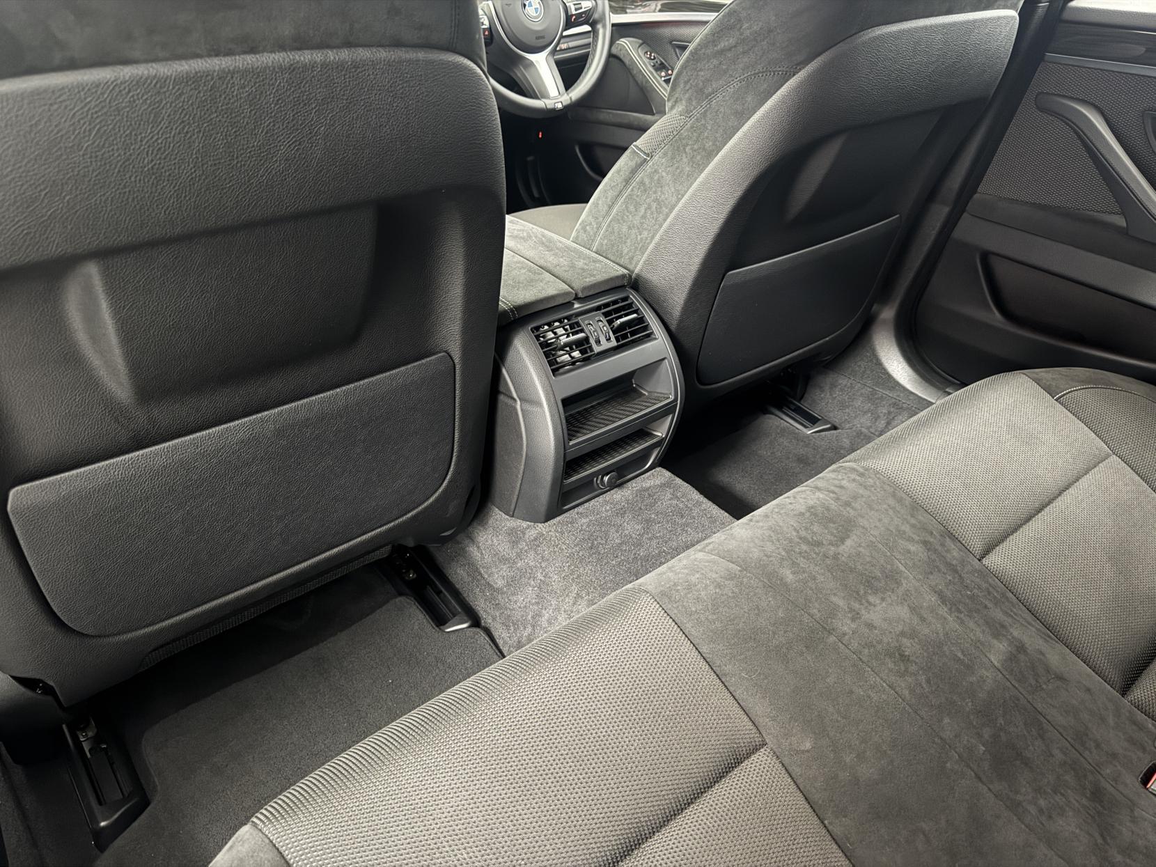 BMW 5 Series view 66