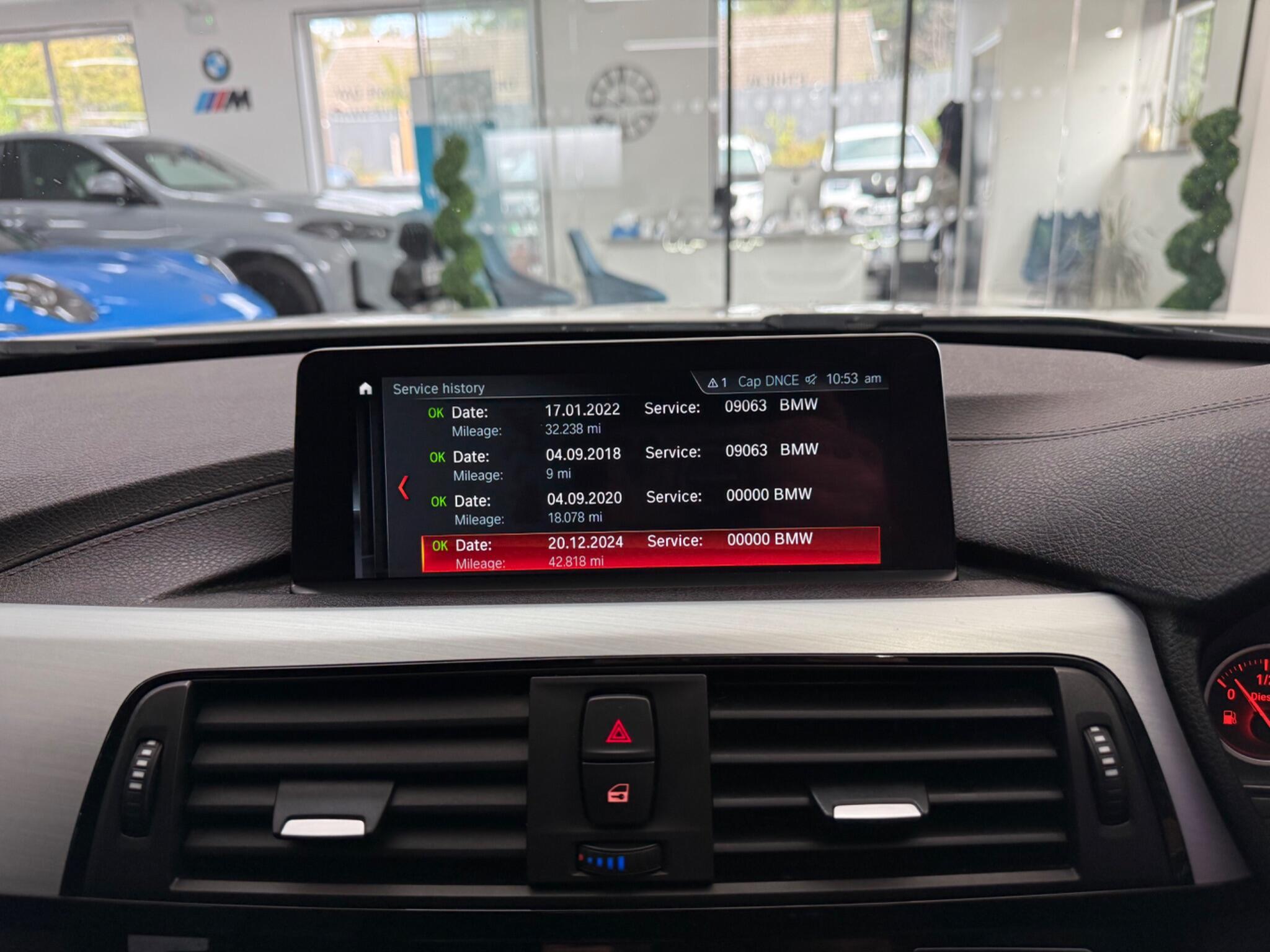 BMW 3 Series view 13