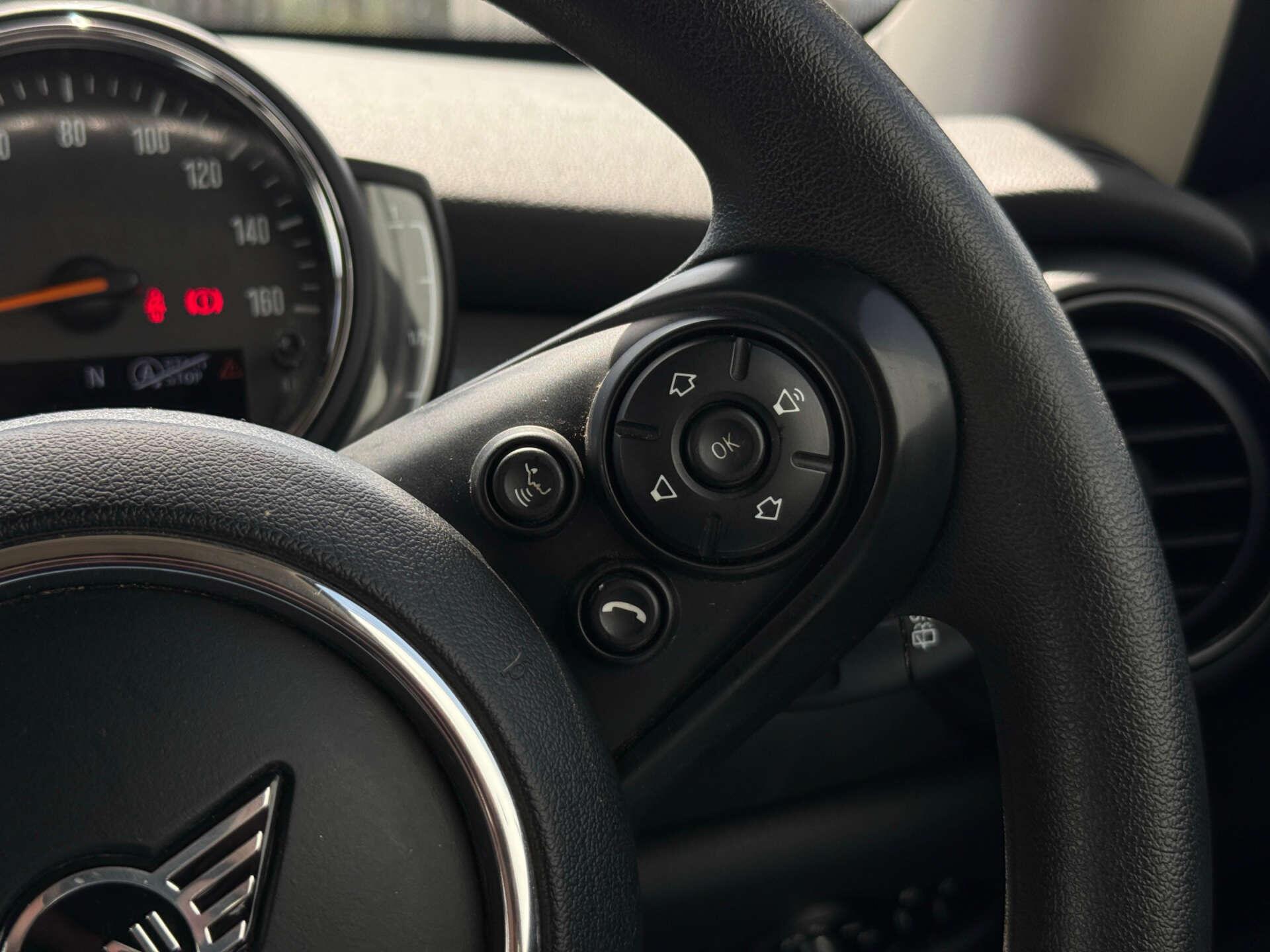Mini Cooper view 42