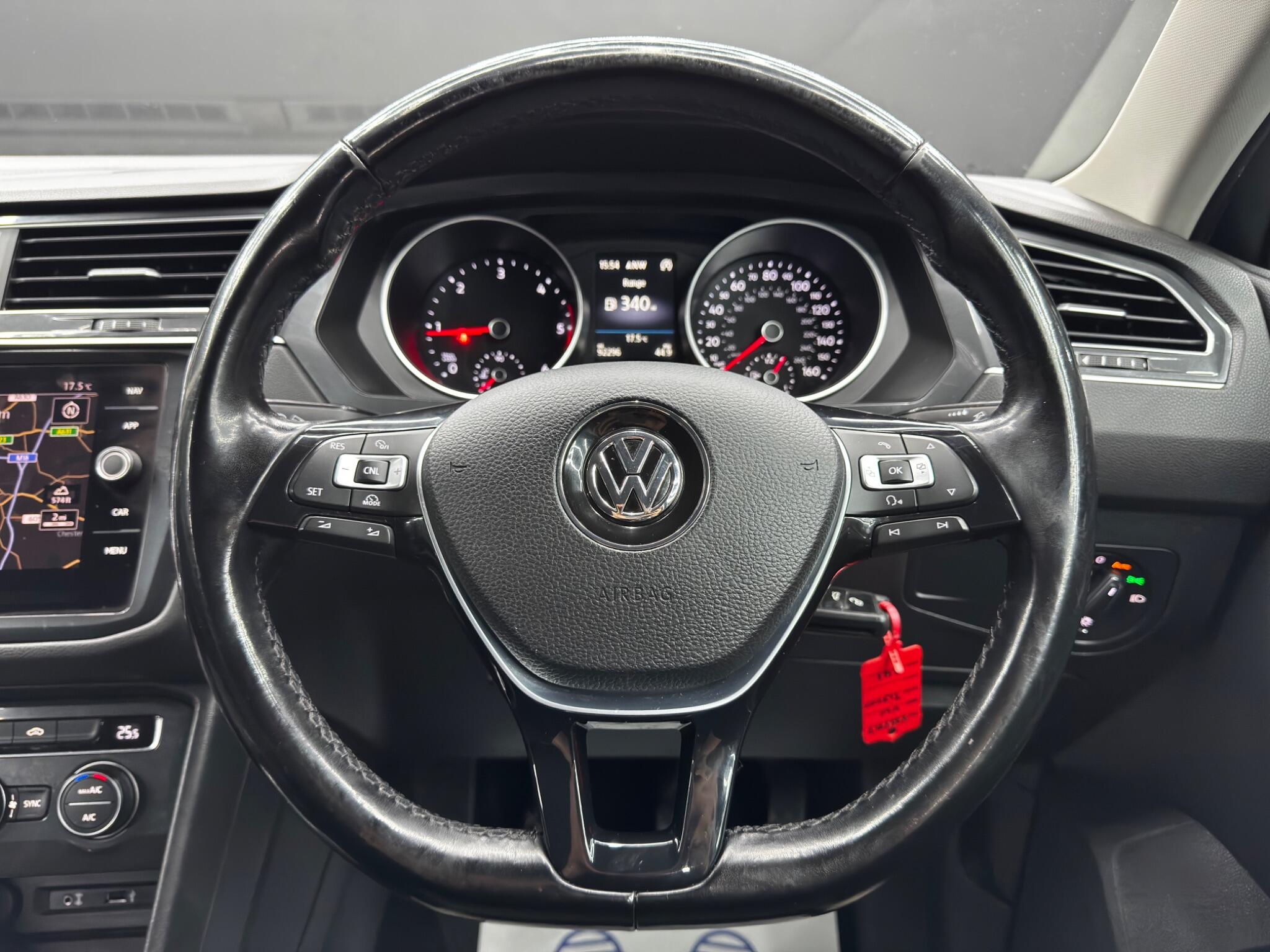 Volkswagen Tiguan view 19
