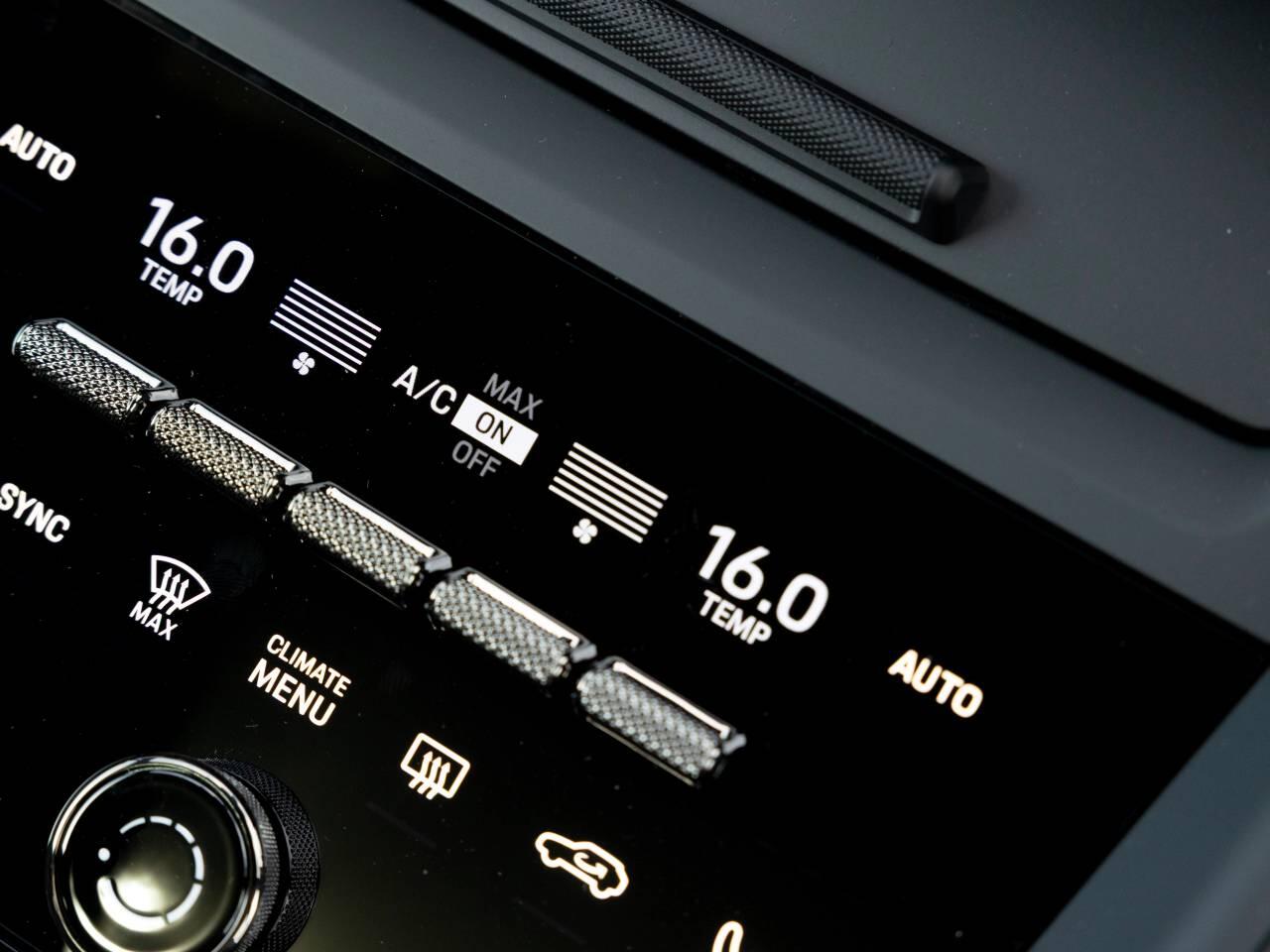 Porsche Macan view 49