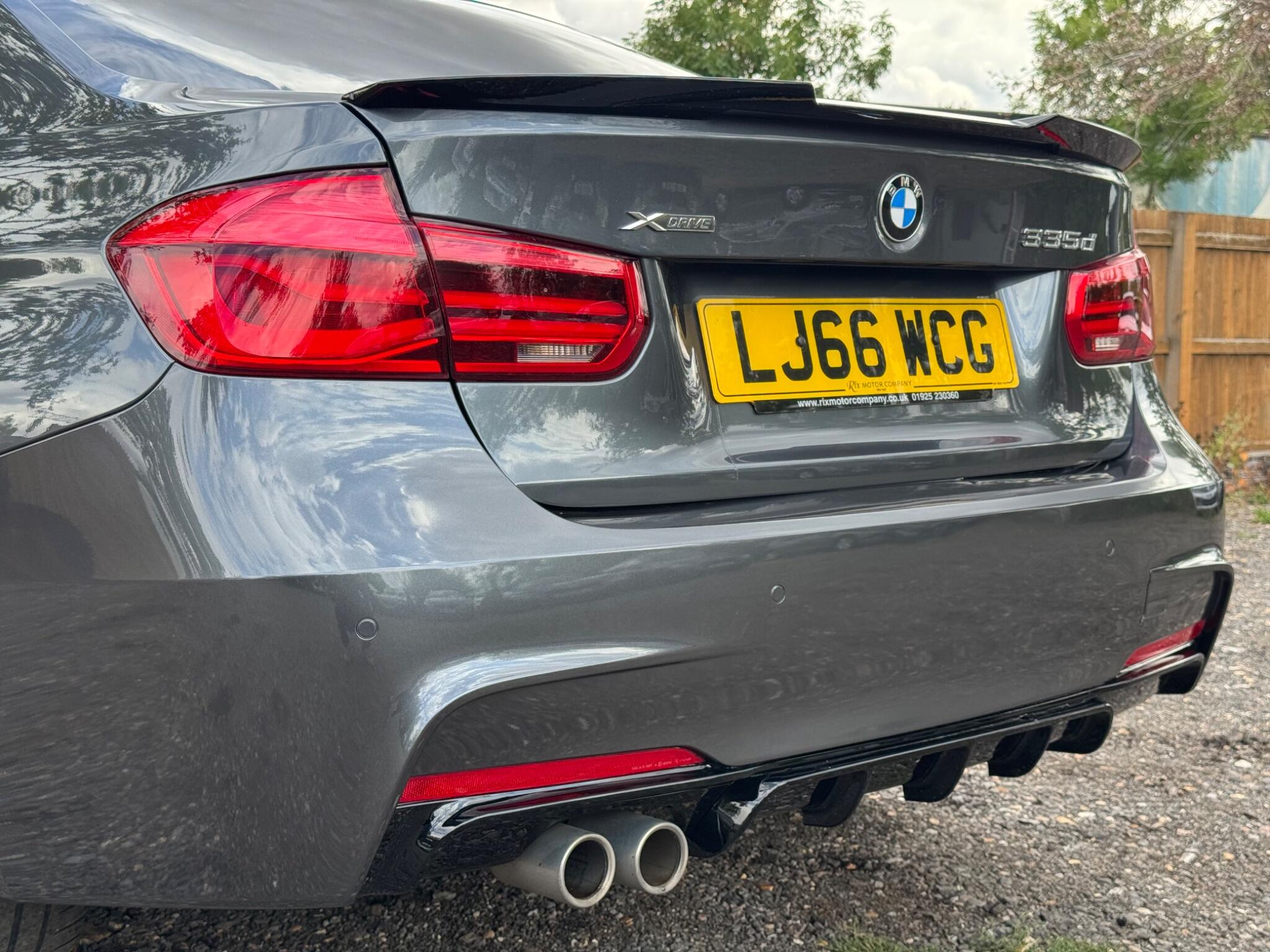 BMW 3 Series view 51