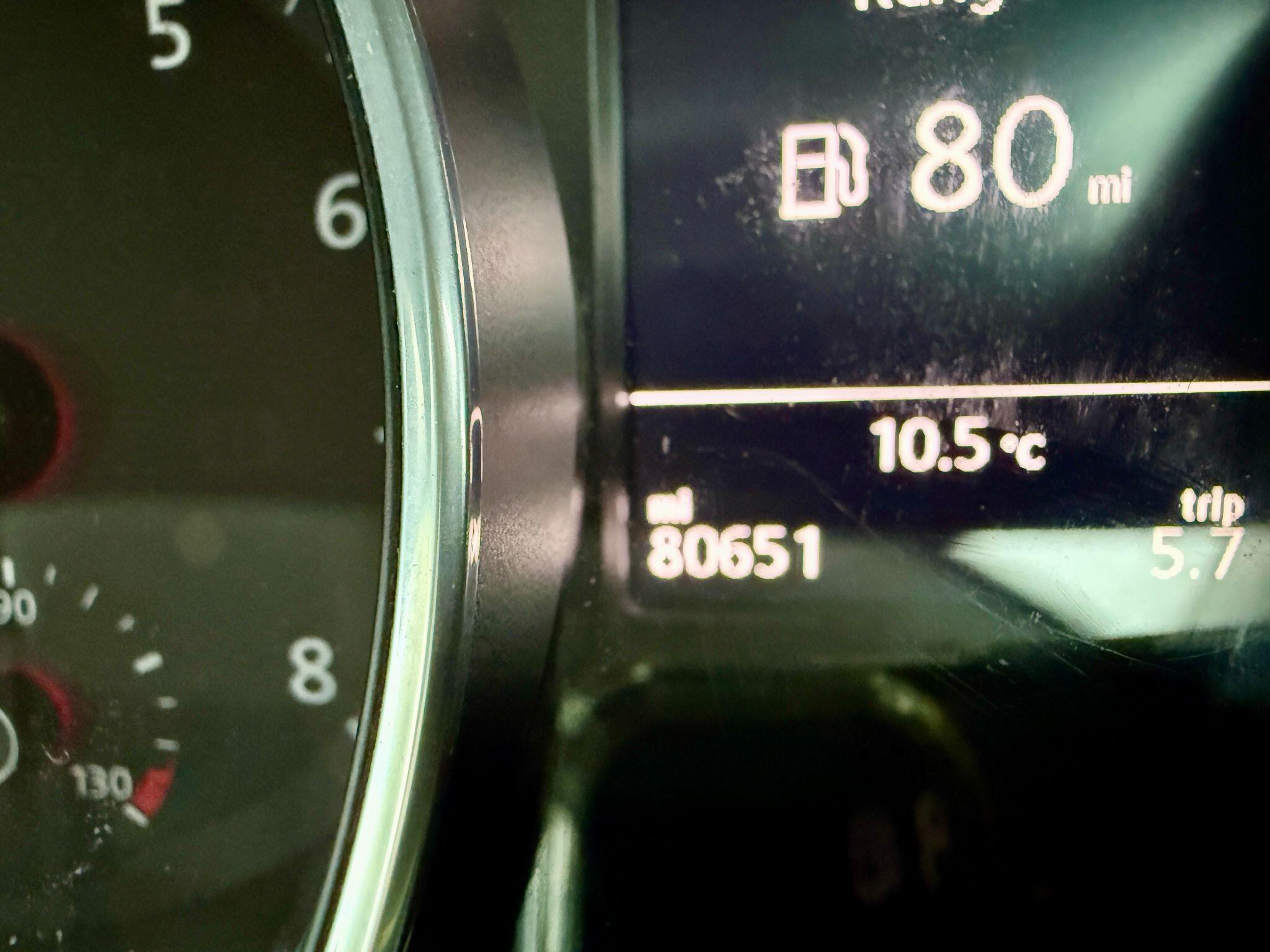 2015 Volkswagen Polo image 2