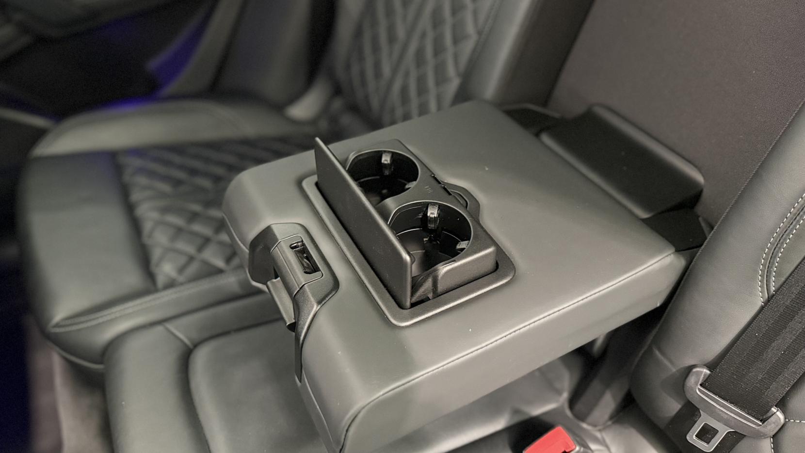 Audi SQ5 view 13