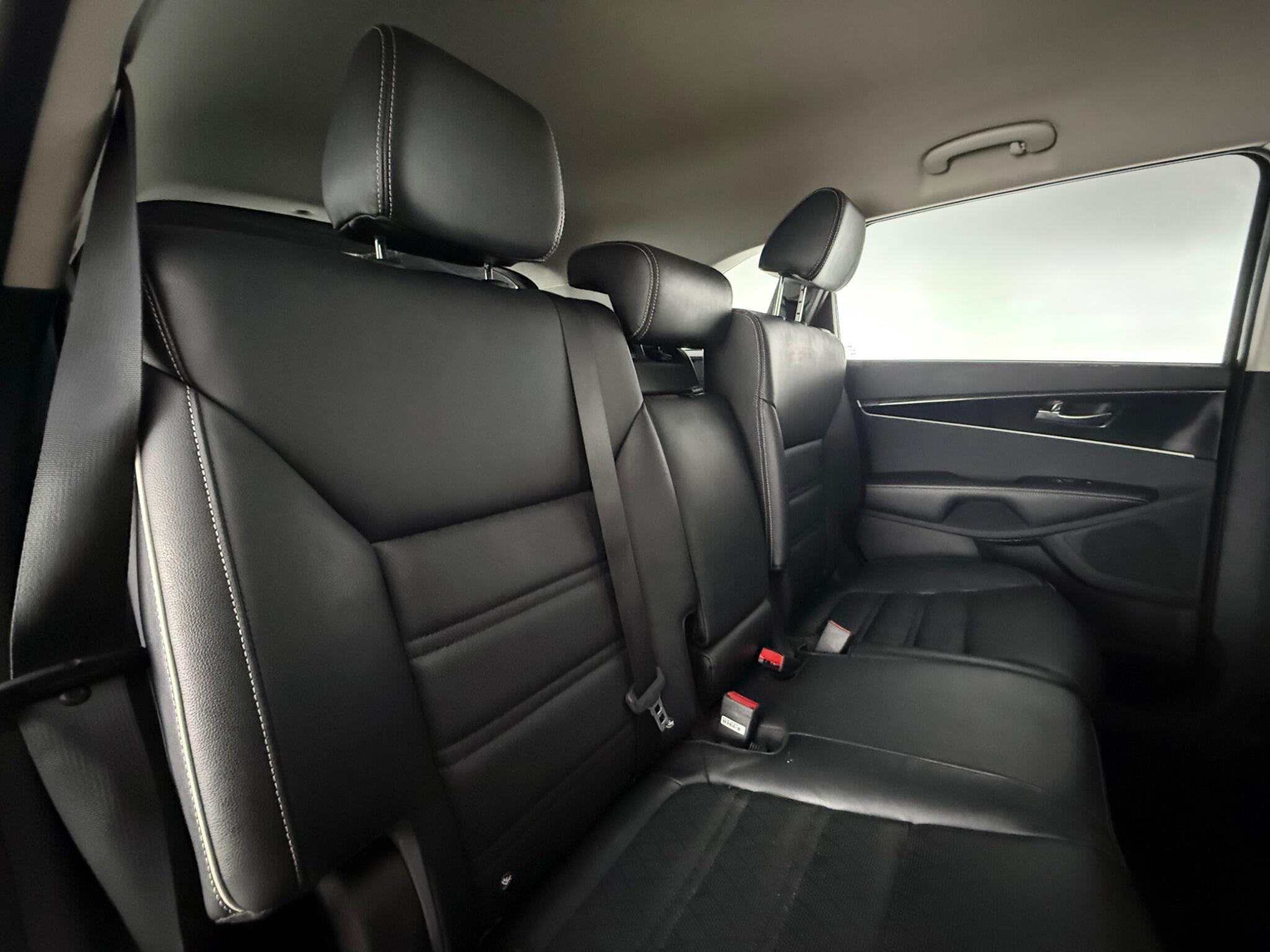 Kia Sorento view 28