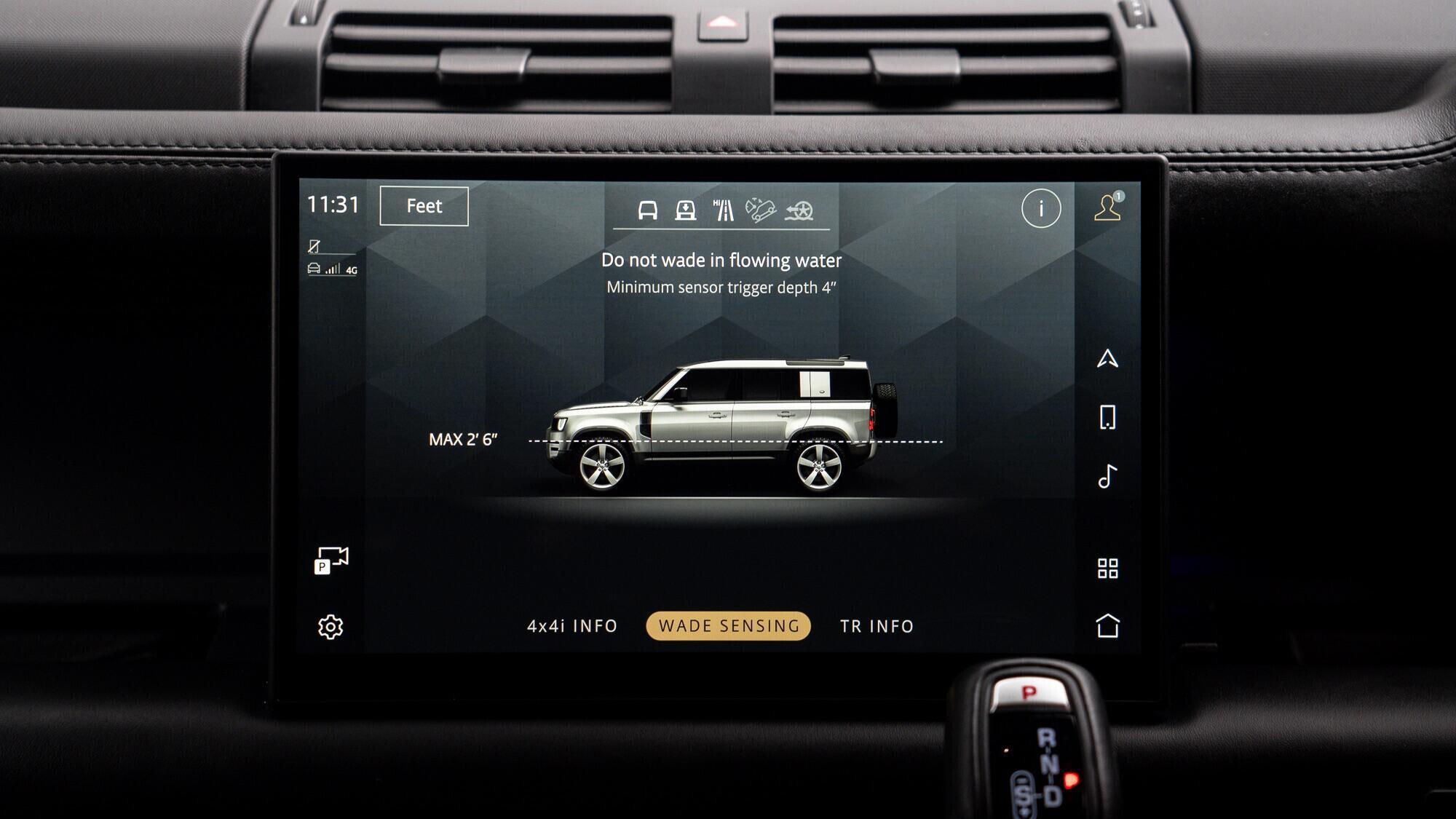 Land Rover Defender view 22