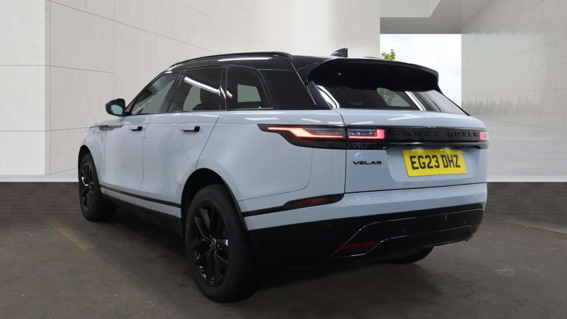 Land Rover Range Rover Velar view 3
