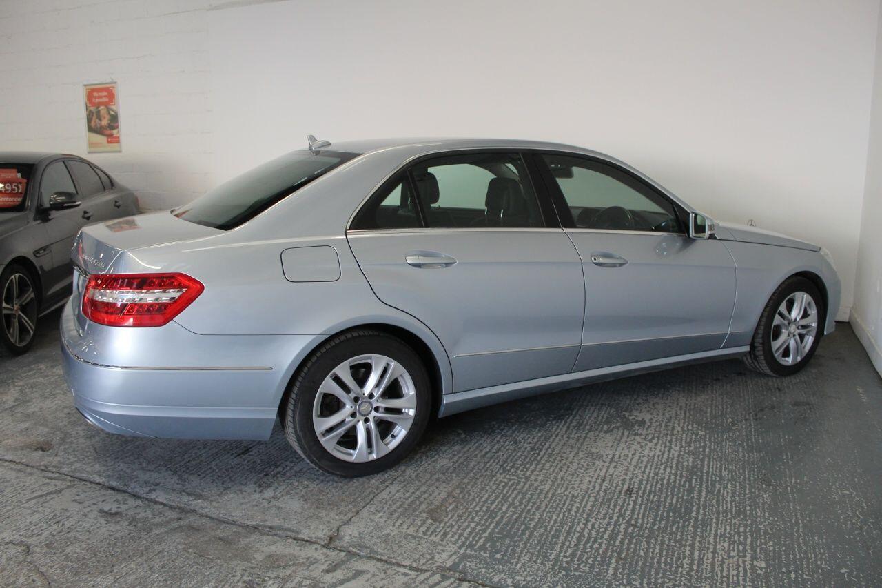 Mercedes-Benz E-Class view 10