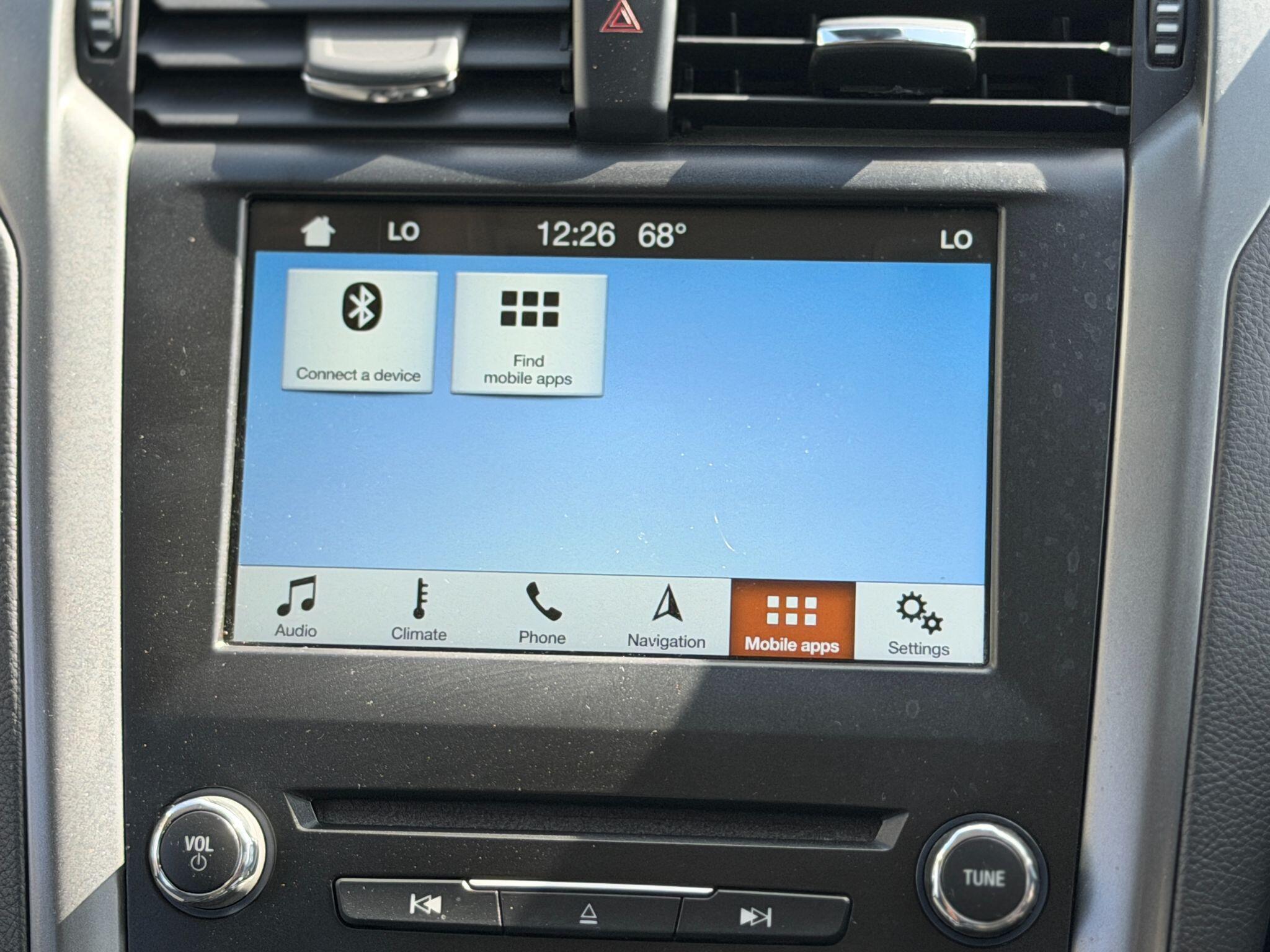 Ford Mondeo view 42