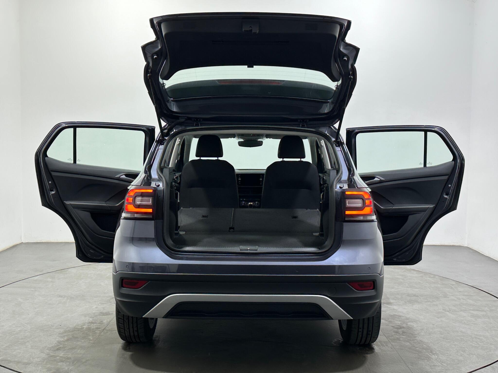 Volkswagen T-Cross view 41