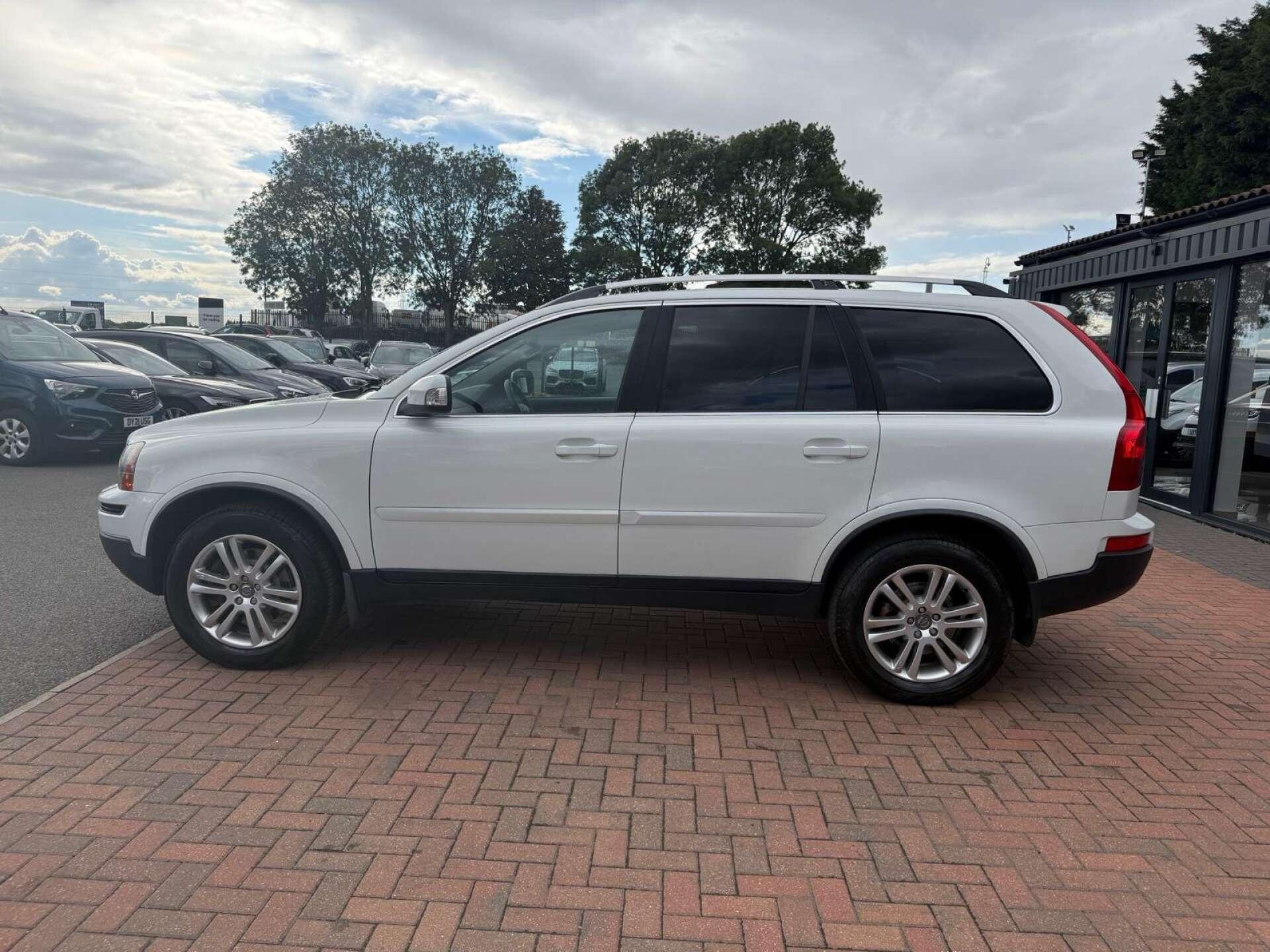 Volvo XC90 view 20