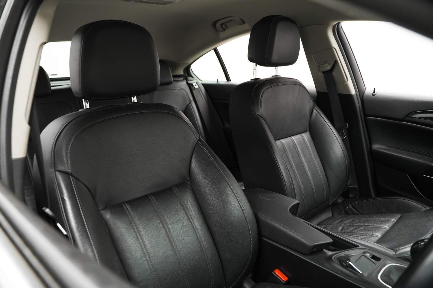 Vauxhall Insignia view 10