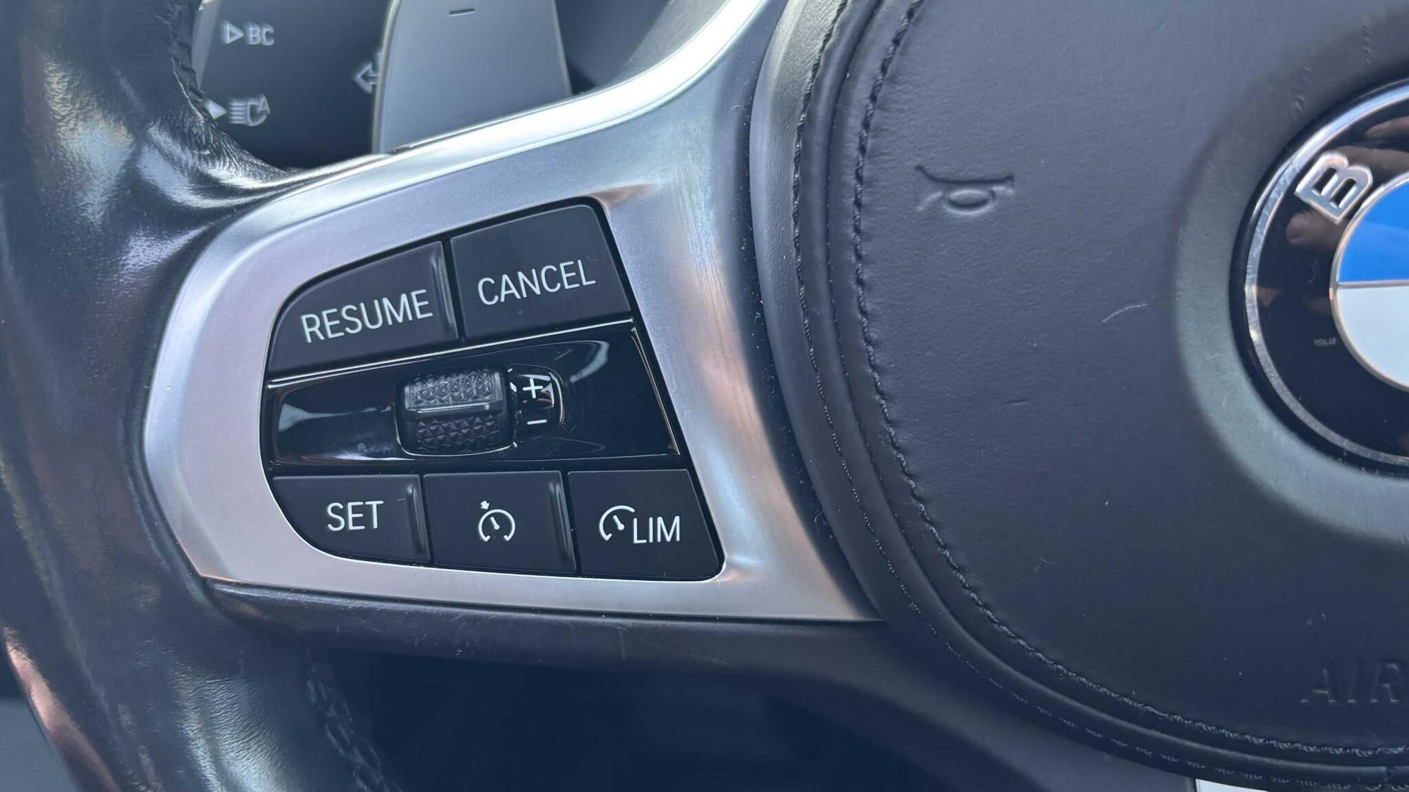 BMW 2 Series view 21