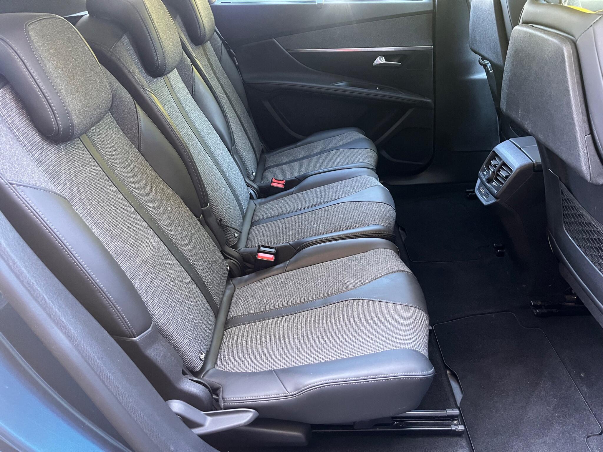 Peugeot 5008 view 29