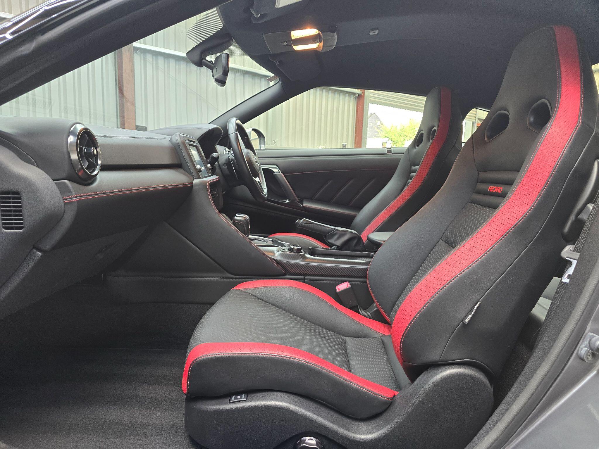 Nissan GT-R view 24