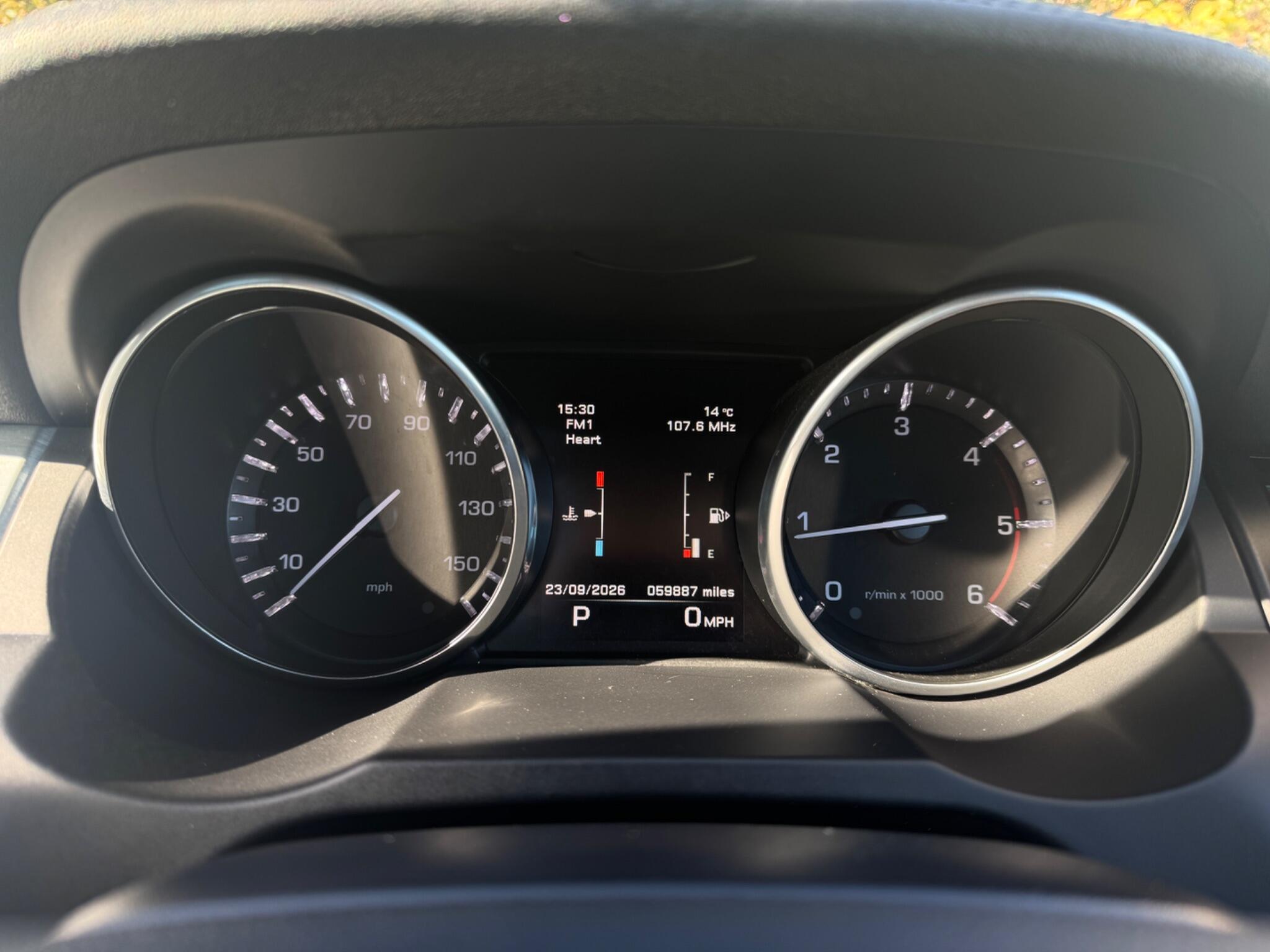 Land Rover Range Rover Evoque view 42