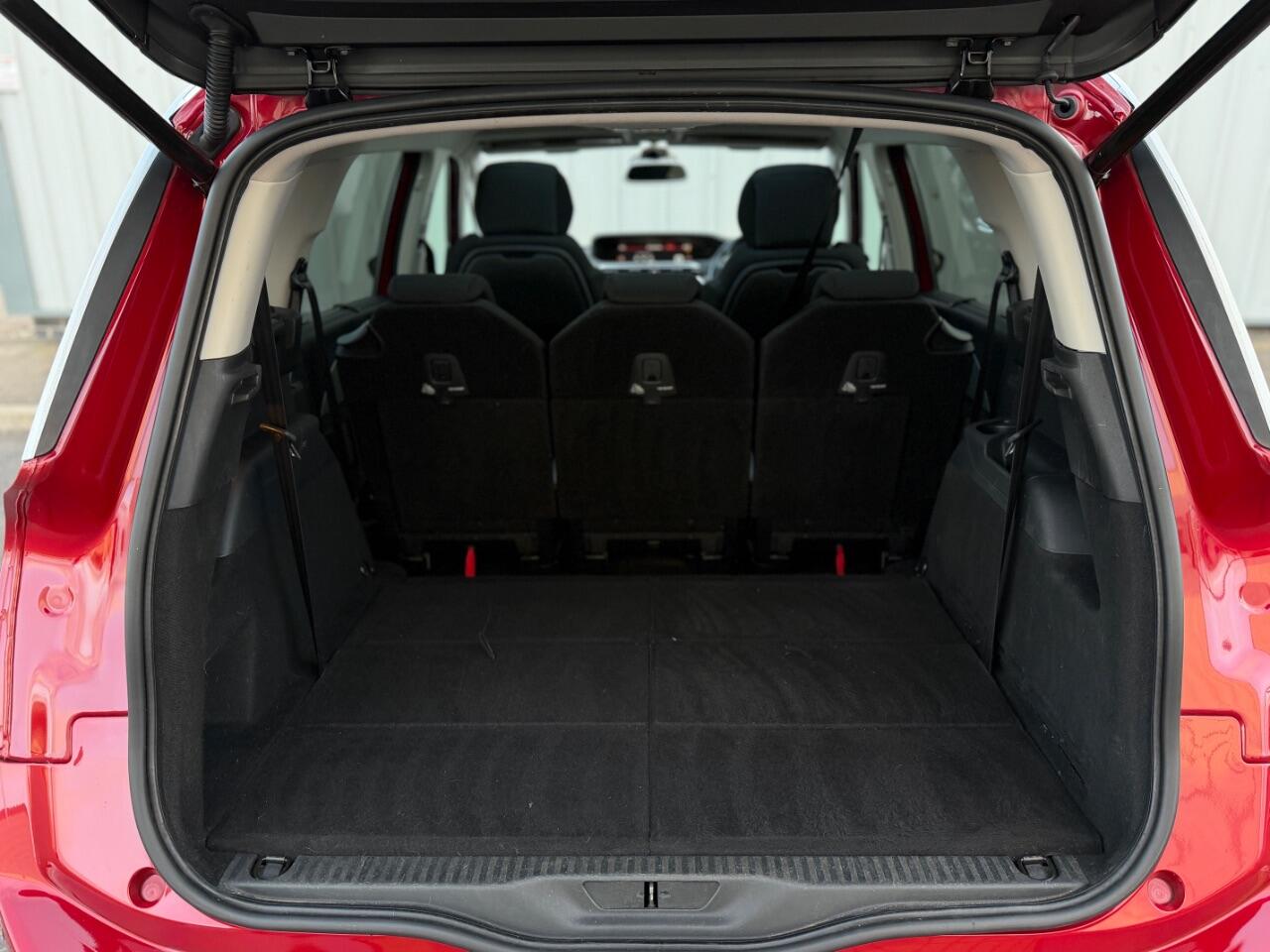 Citroen Grand C4 Spacetourer view 11