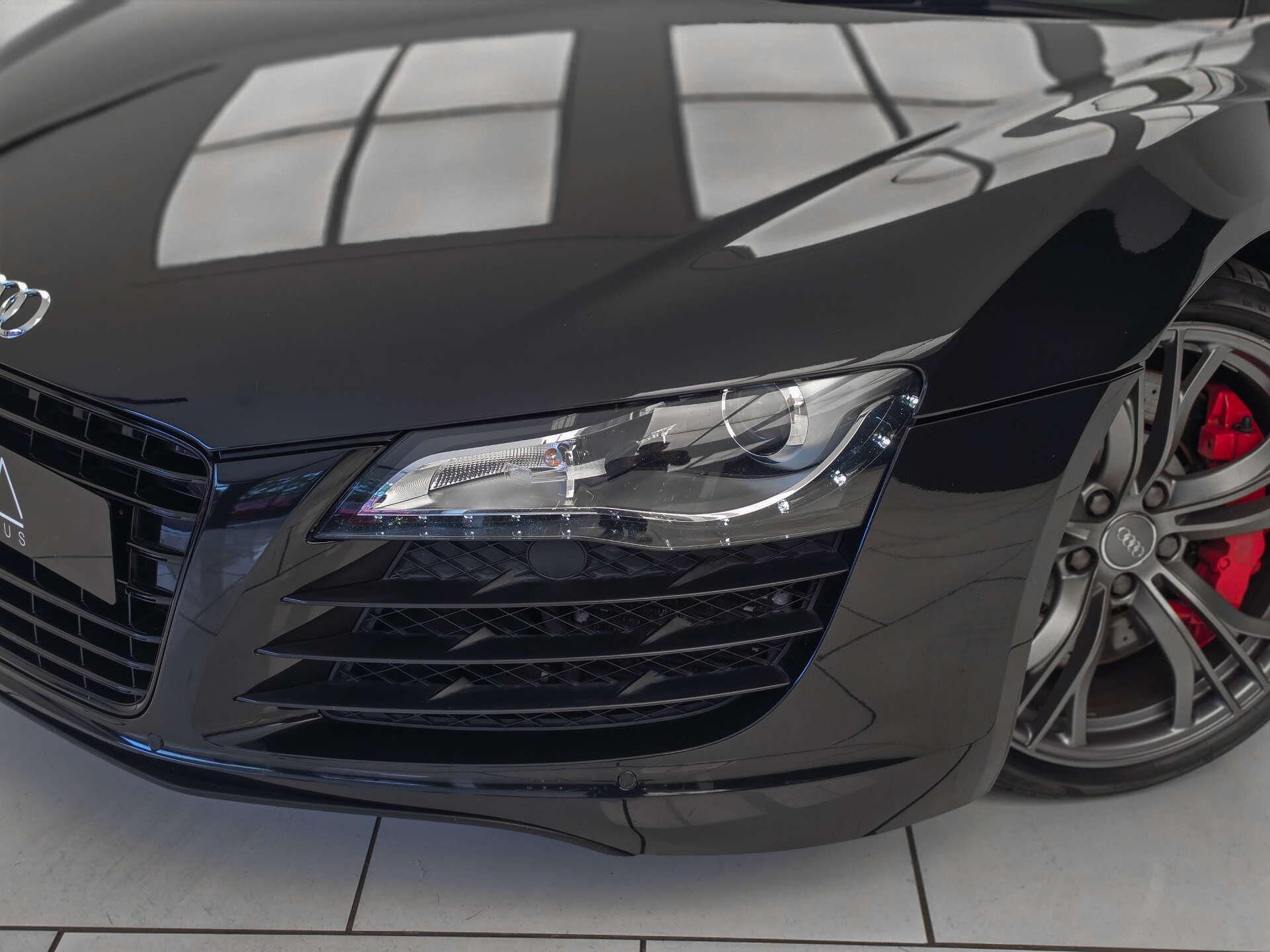 Audi R8 view 41