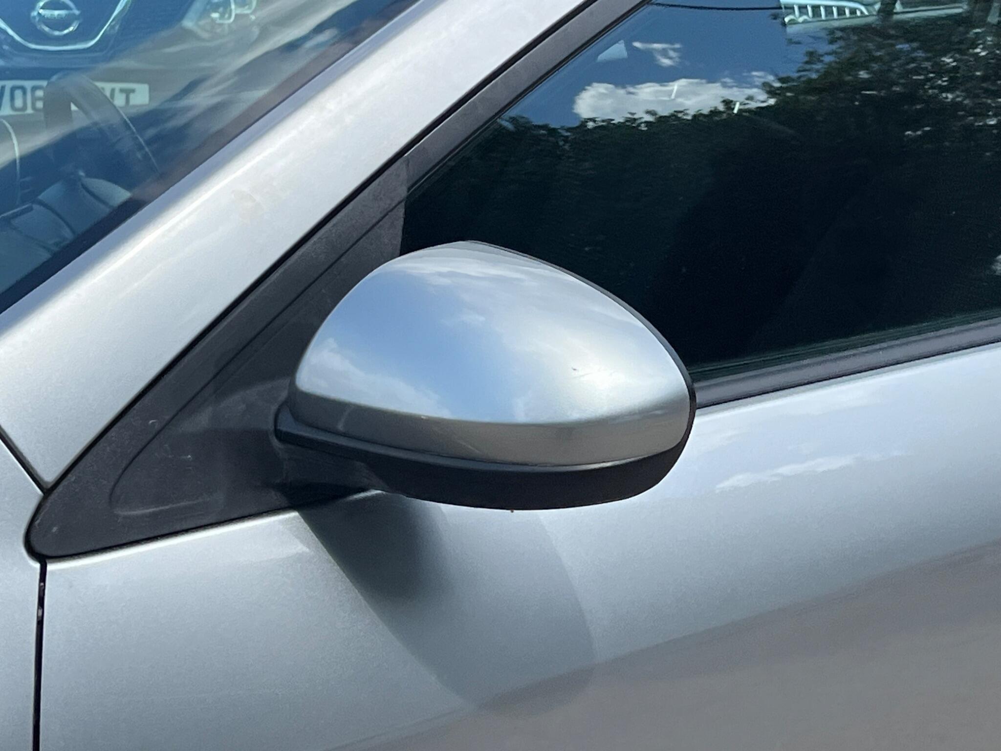 Mazda Mazda3 view 15