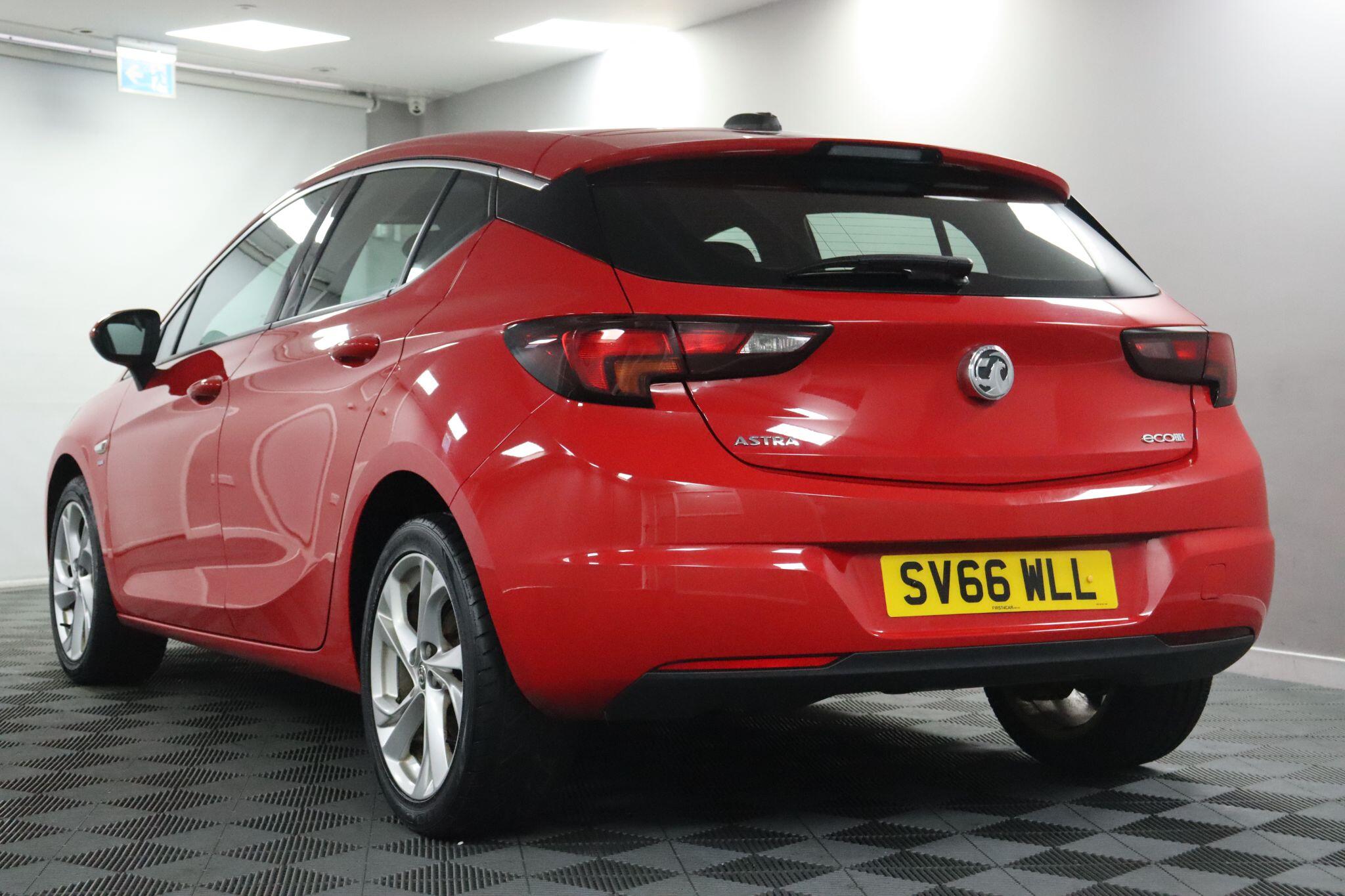 Vauxhall Astra view 21