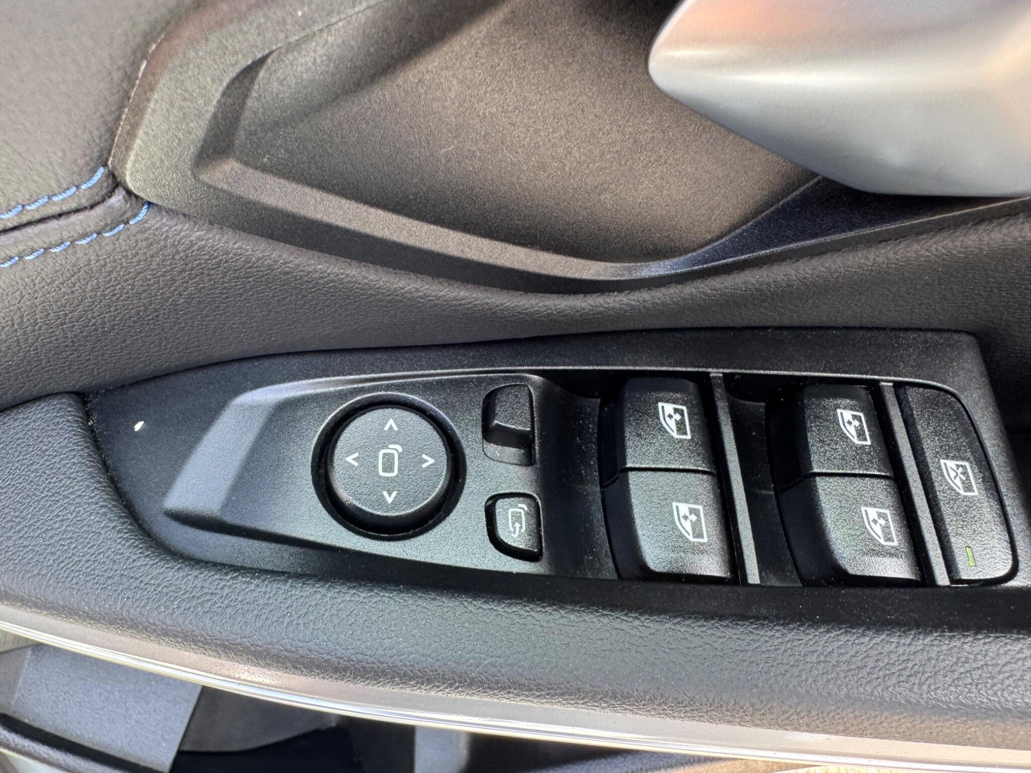 BMW 3 Series view 21