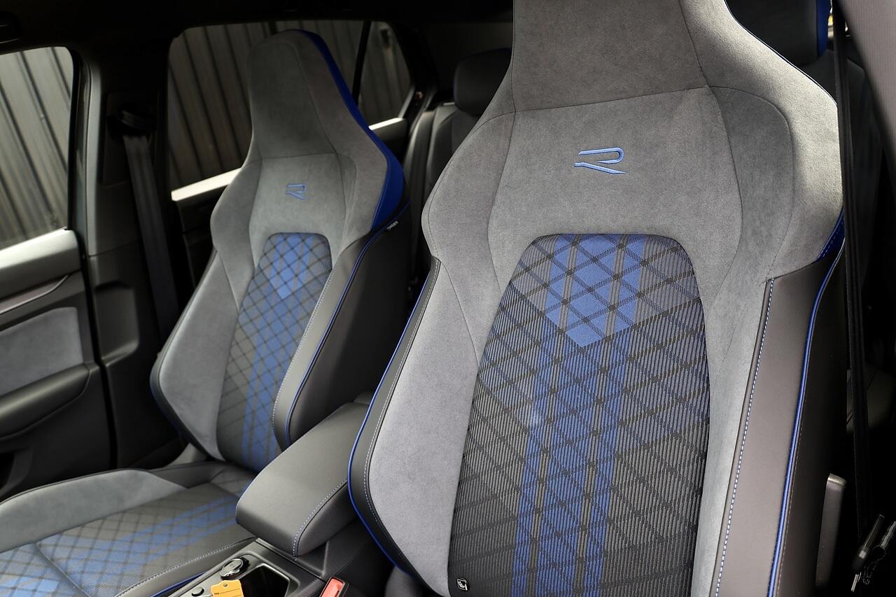 Volkswagen Golf view 12