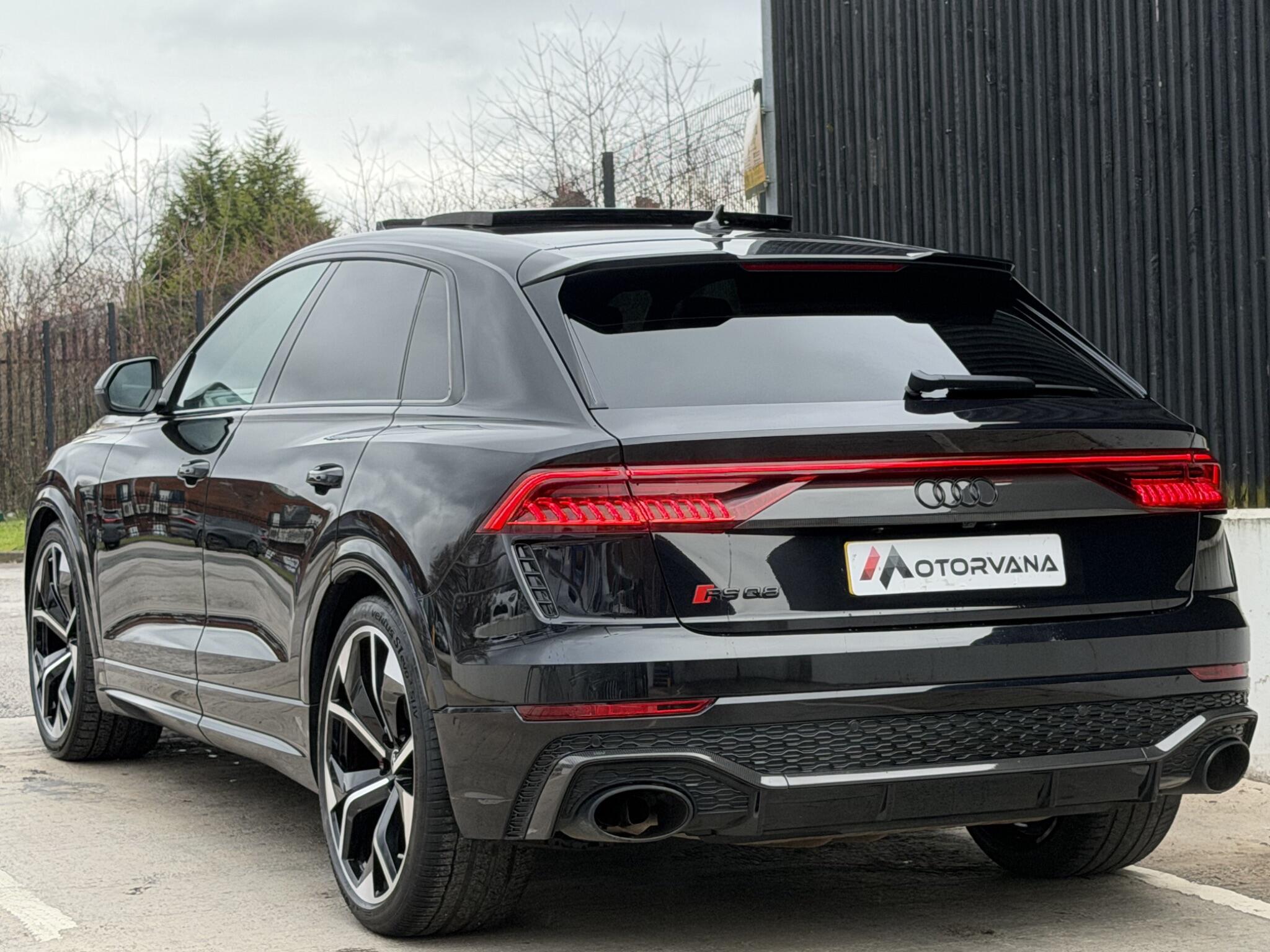 Audi Audi RSQ8 view 13
